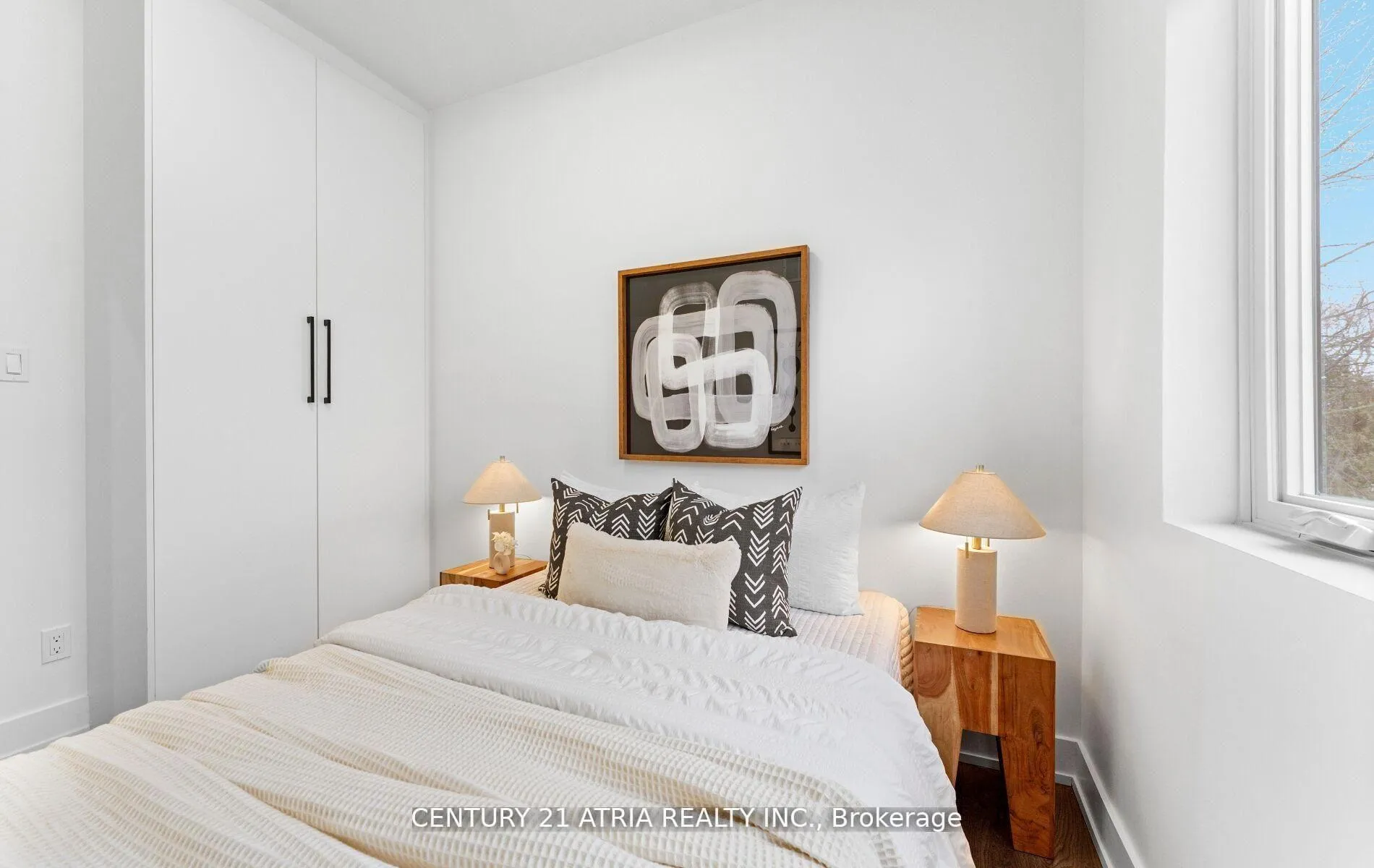 Photo 24 of 65 Crewe Avenue, Toronto, Woodbine-Lumsden — HOMEH