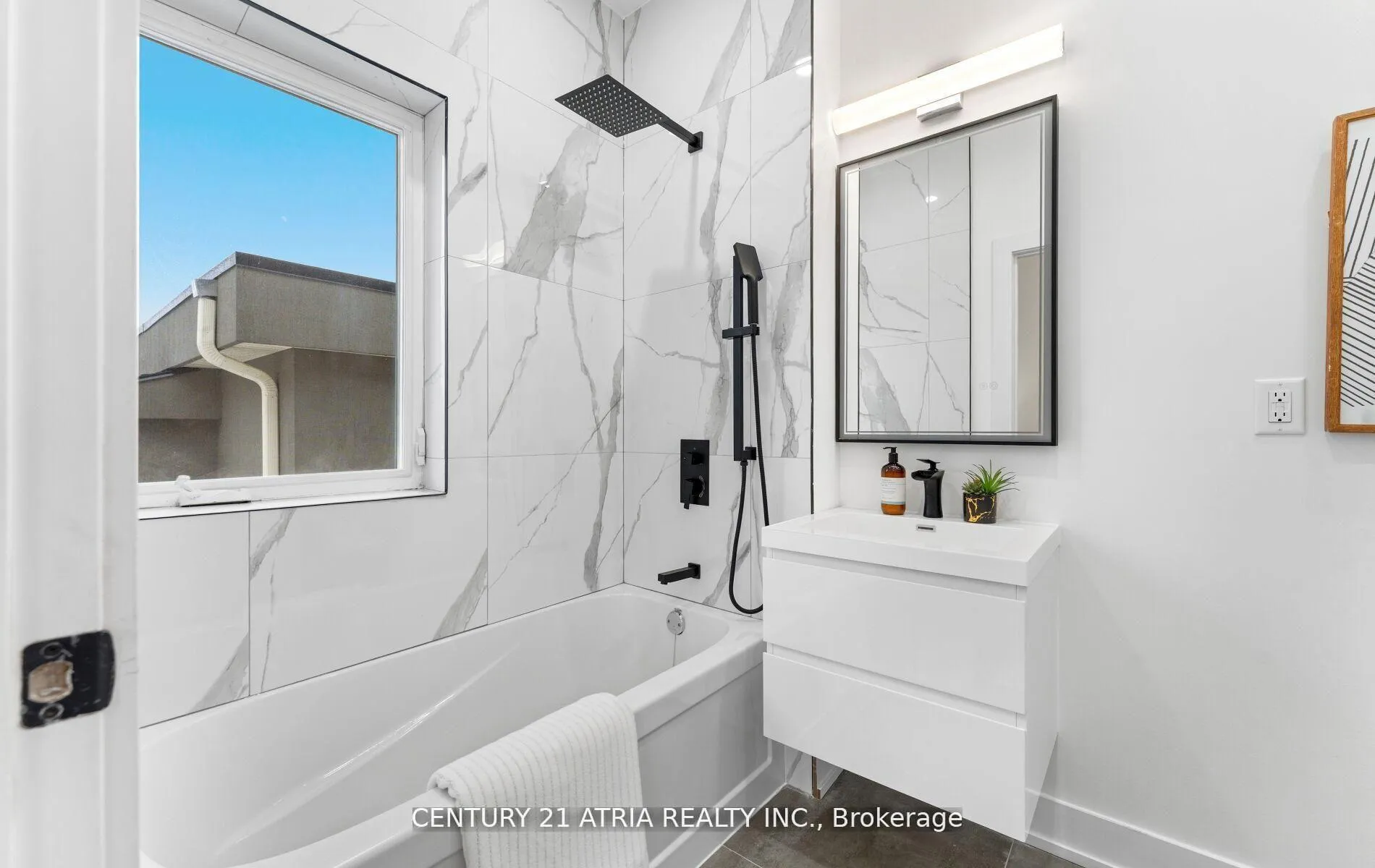 Photo 27 of 65 Crewe Avenue, Toronto, Woodbine-Lumsden — HOMEH