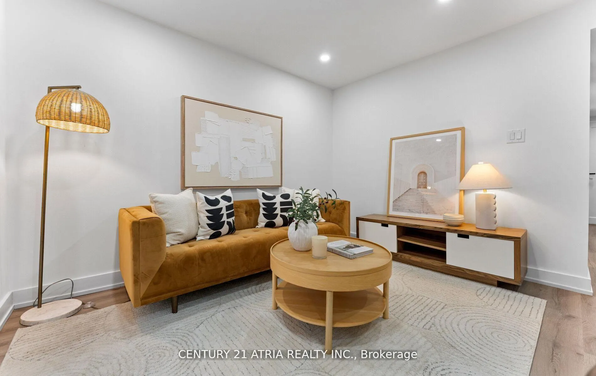 Photo 38 of 65 Crewe Avenue, Toronto, Woodbine-Lumsden — HOMEH