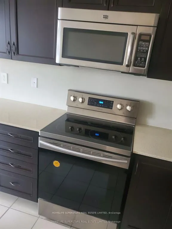 Photo 3 of 16 Morra Avenue W, Caledon, Bolton East — HOMEH