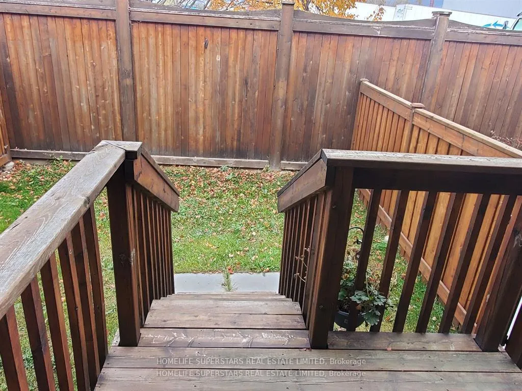 Photo 7 of 16 Morra Avenue W, Caledon, Bolton East — HOMEH