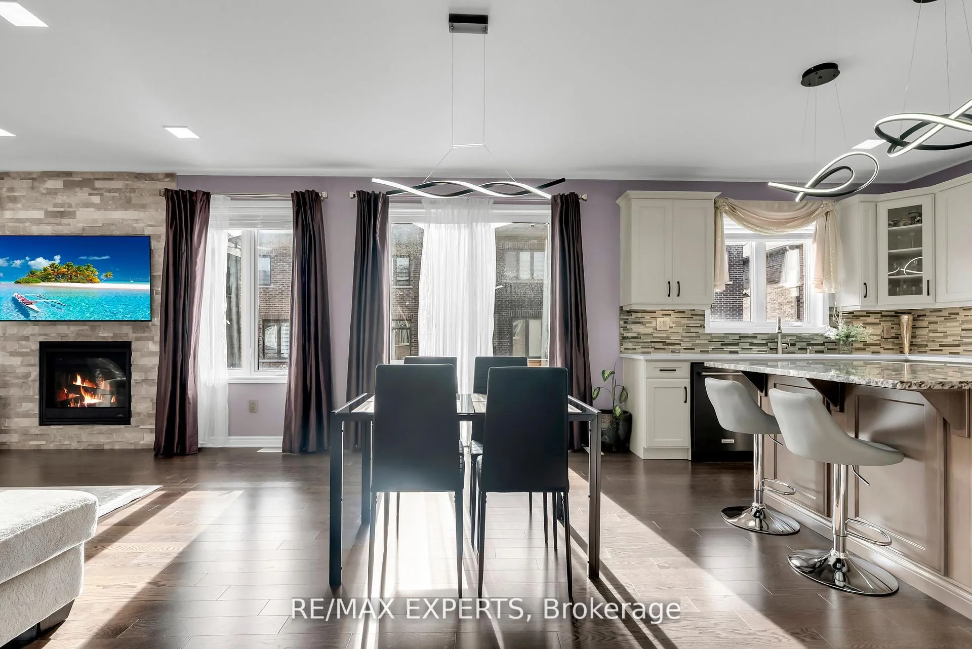 Photo 17 of 857 Magnolia Terrace, Milton, Cobban — HOMEH