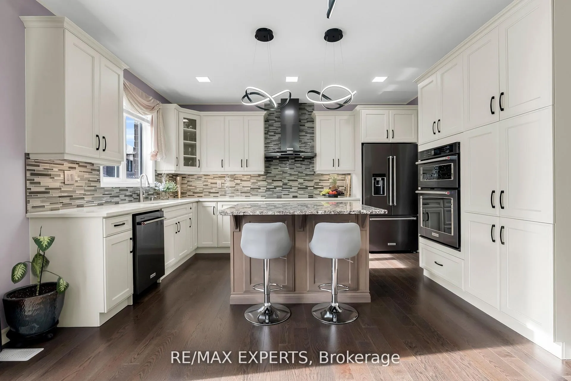 Photo 18 of 857 Magnolia Terrace, Milton, Cobban — HOMEH