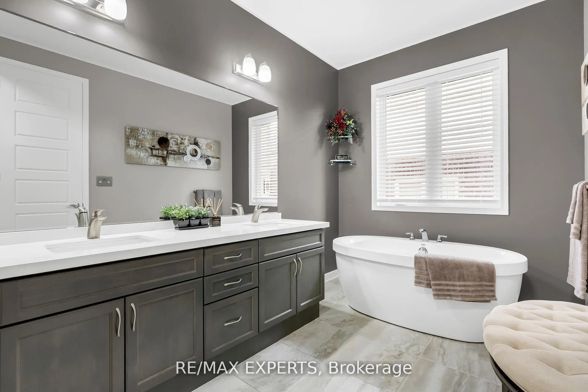 Photo 32 of 857 Magnolia Terrace, Milton, Cobban — HOMEH