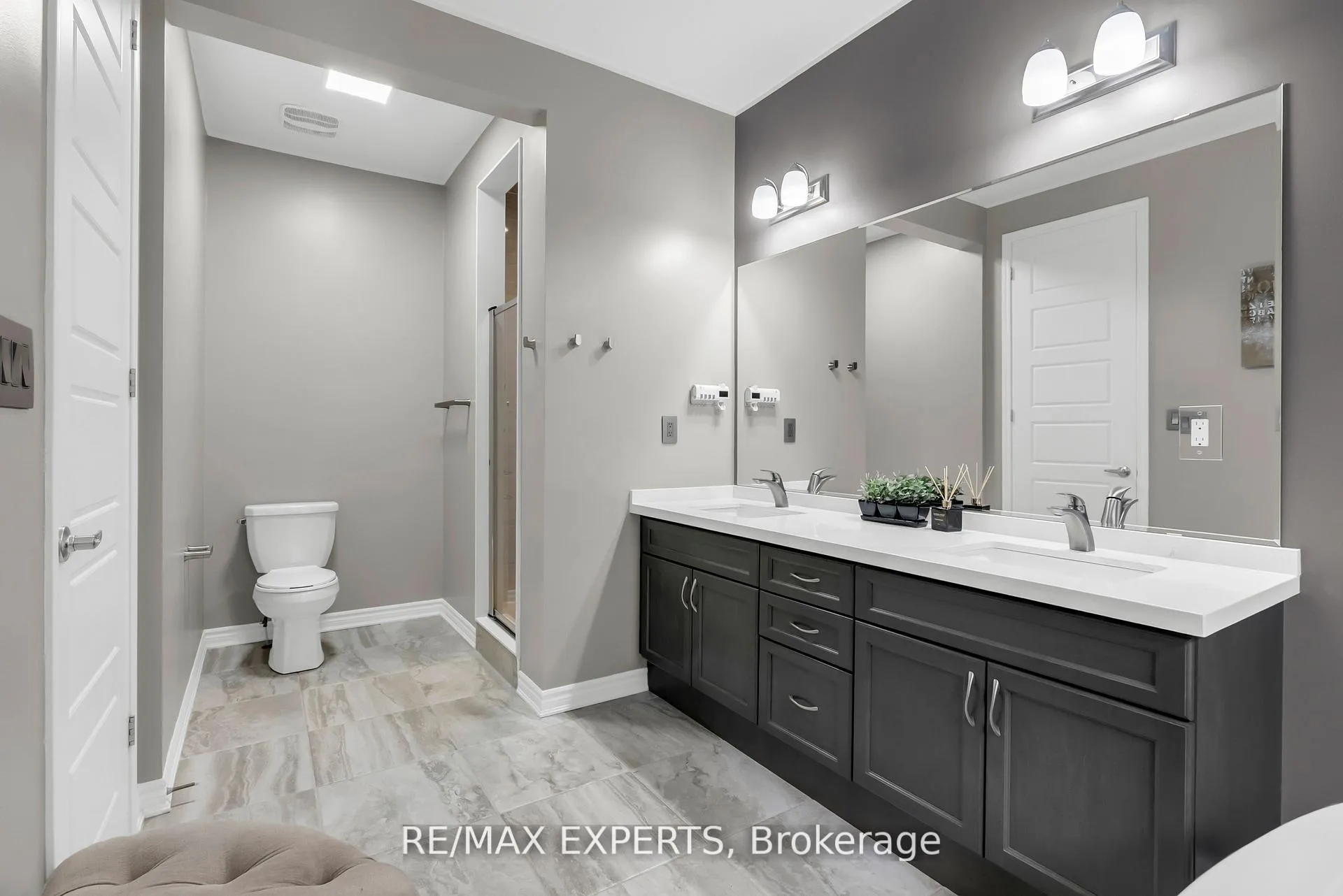 Photo 33 of 857 Magnolia Terrace, Milton, Cobban — HOMEH