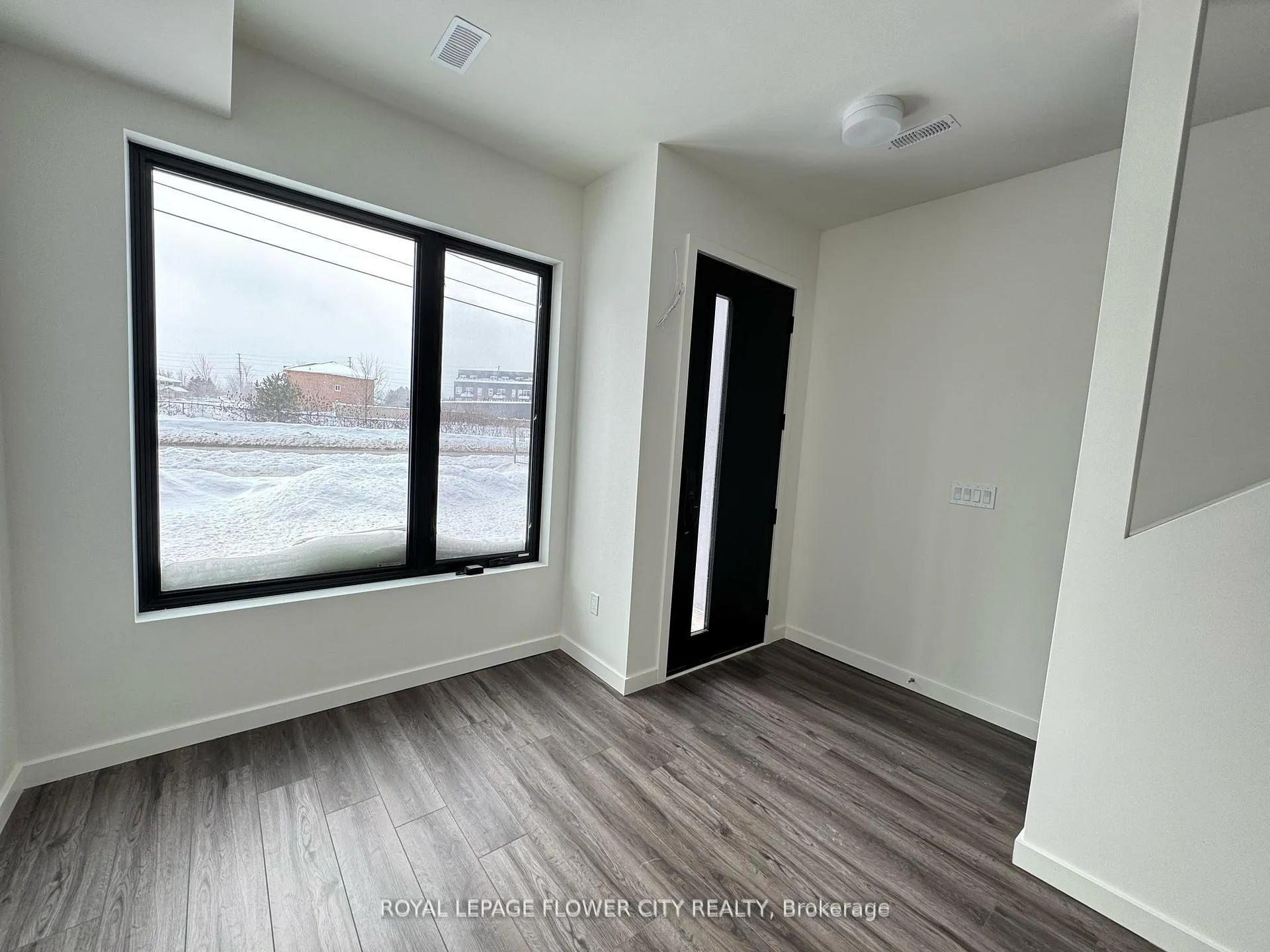 Photo 8 of 9 Rainwater Lane, Barrie, Holly — HOMEH