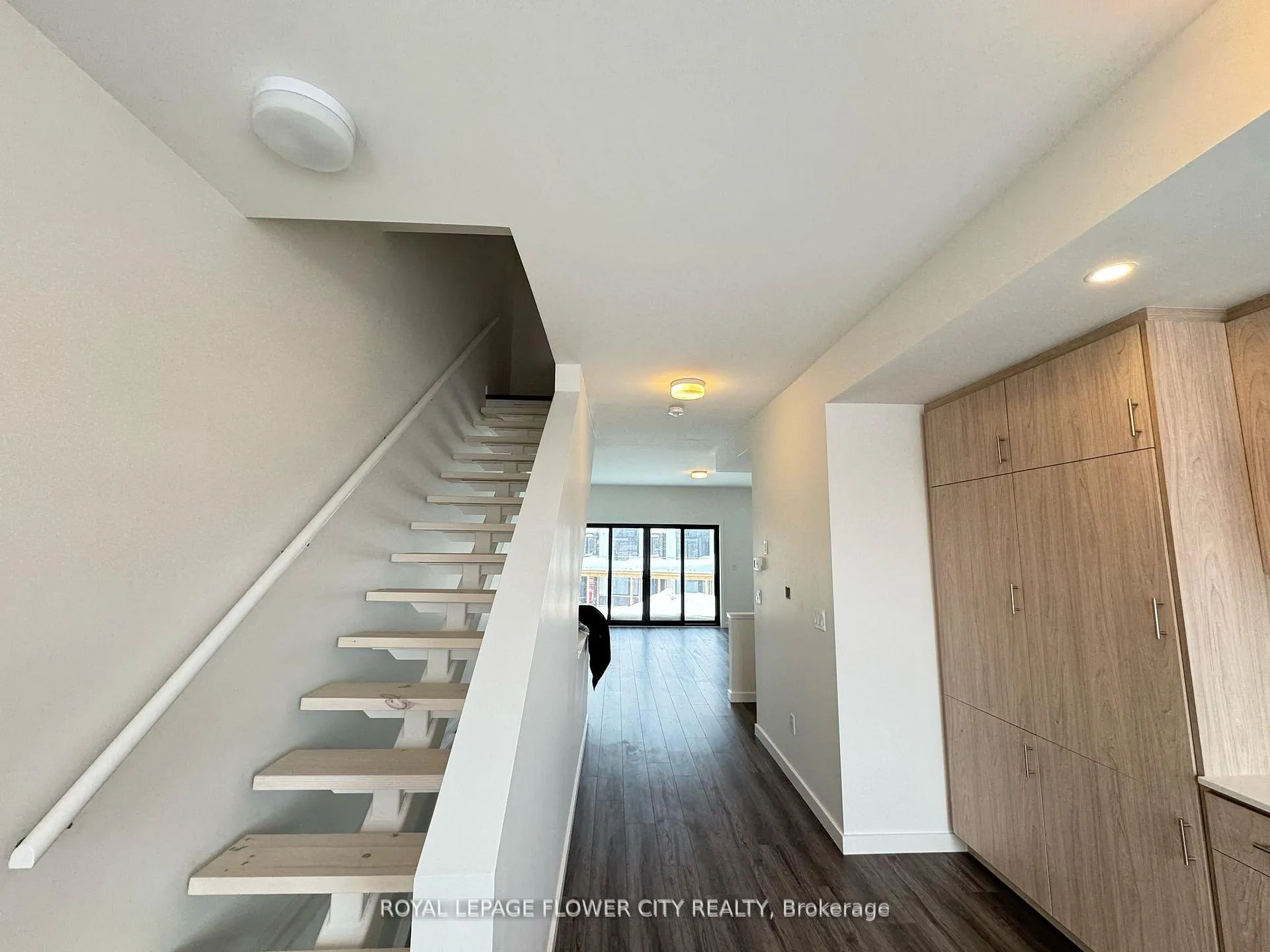 Photo 9 of 9 Rainwater Lane, Barrie, Holly — HOMEH
