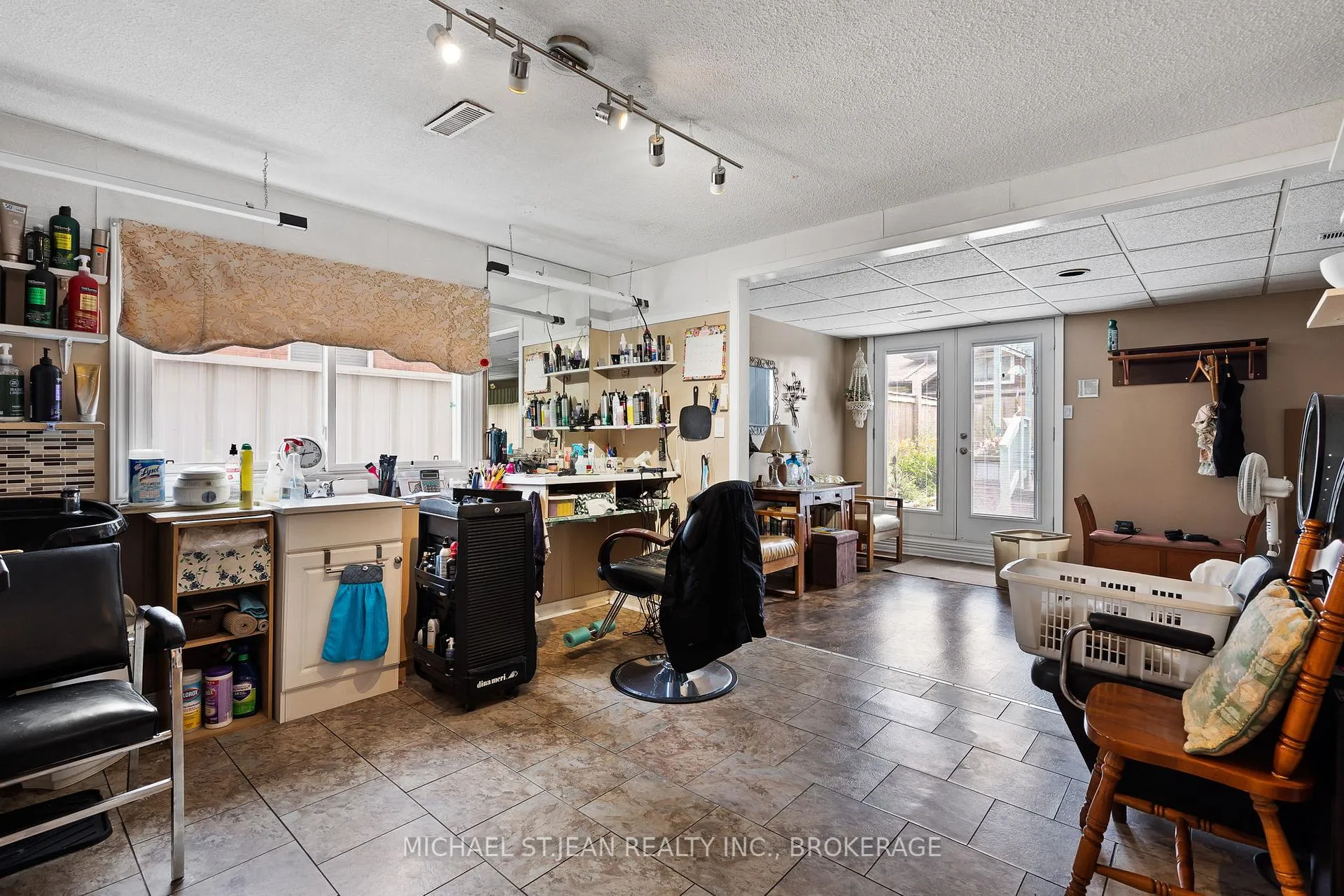Photo 18 of 8164 Catalina Street, Niagara Falls, West Wood — HOMEH