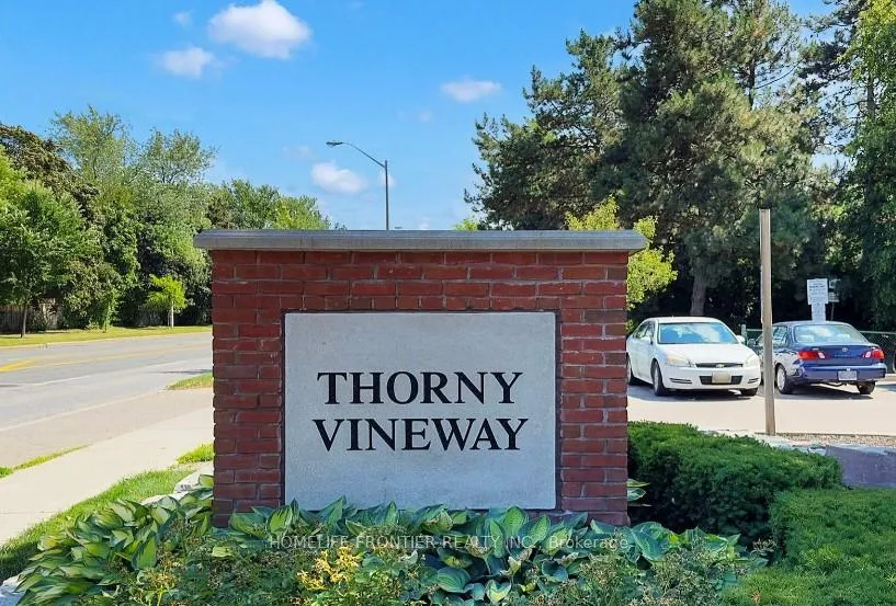 Front of 133 Thorny Vine Way E