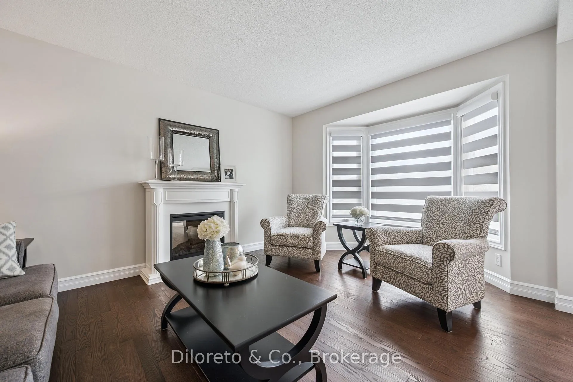 Photo 8 of 23 Old Colony Trail, Guelph, Kortright Hills — HOMEH