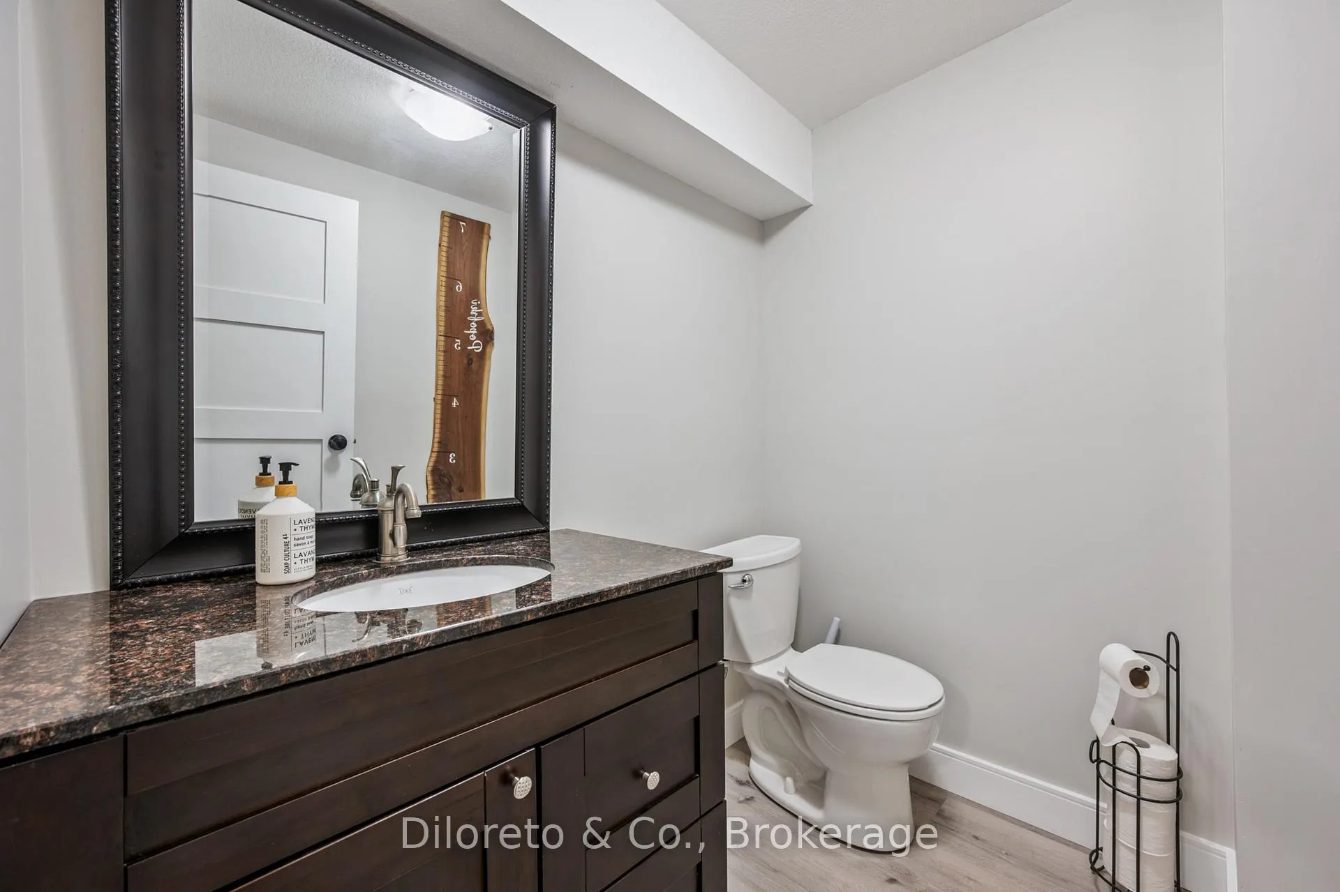 Photo 42 of 23 Old Colony Trail, Guelph, Kortright Hills — HOMEH