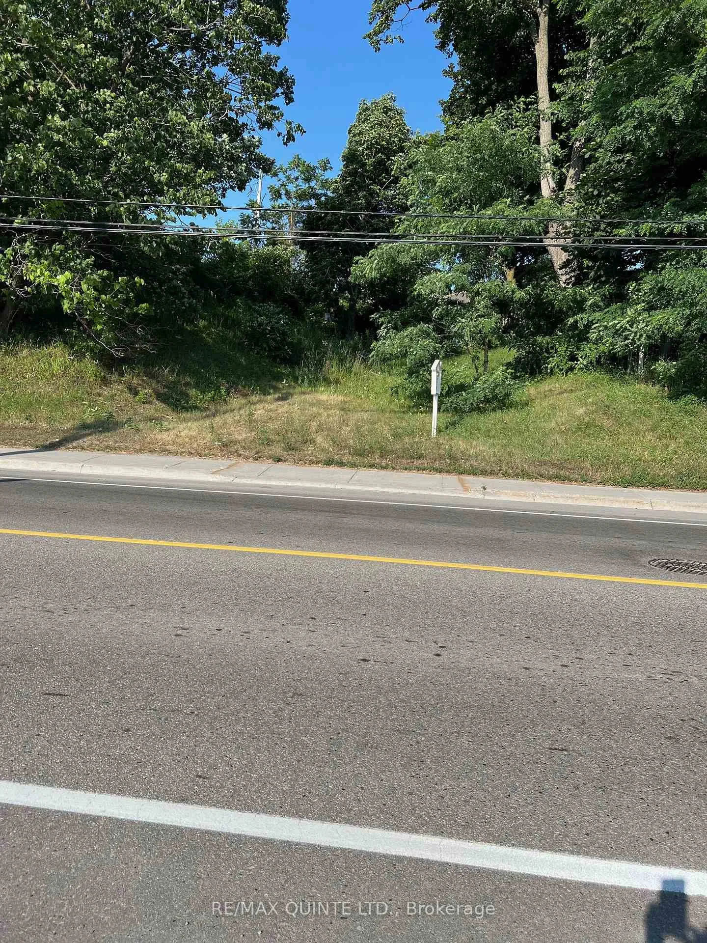 Photo 3 of 351 Sidney Street, Quinte West, Trenton Ward — HOMEH