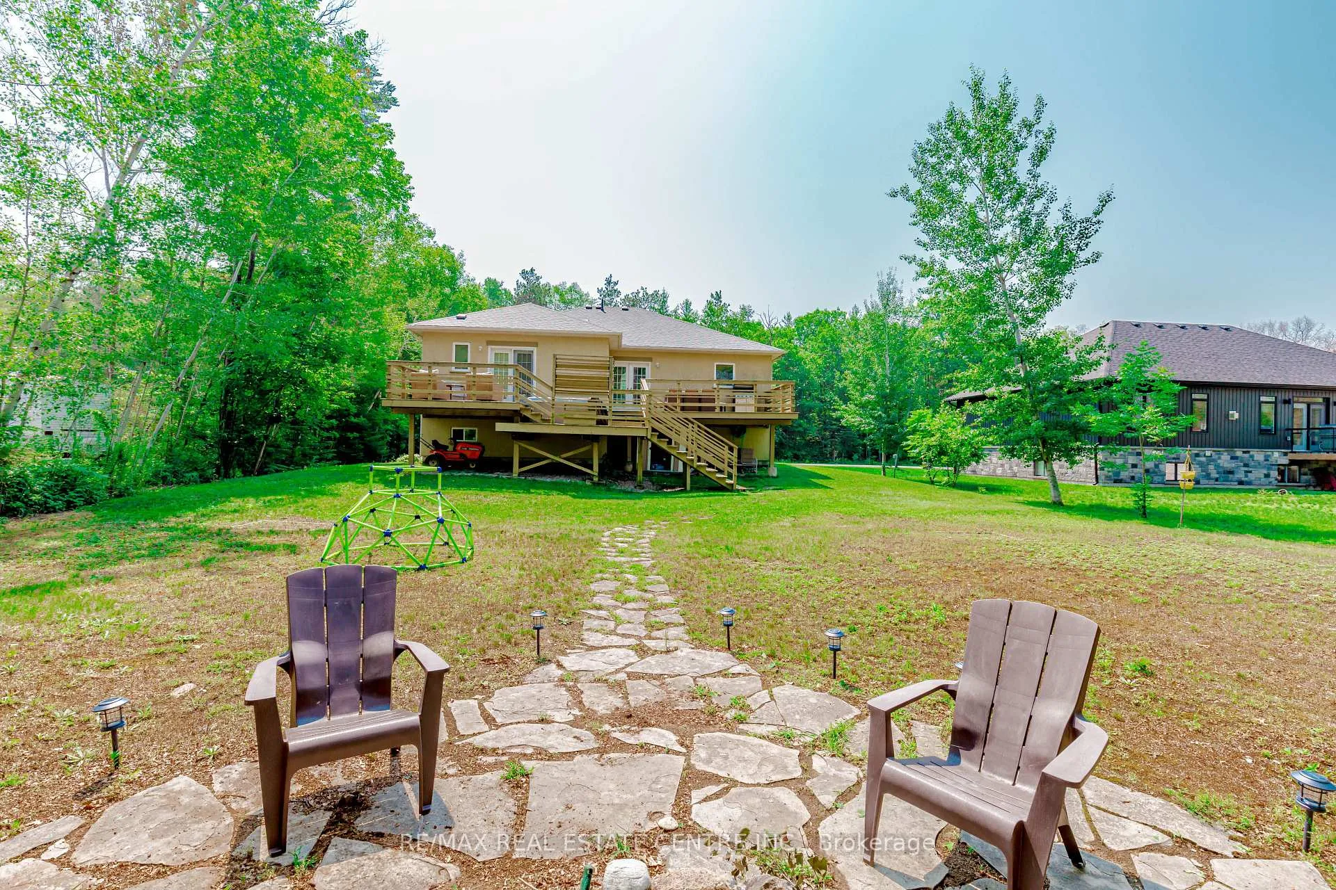 Photo 33 of 1102 Siesta Drive, Tiny, Rural Tiny — HOMEH