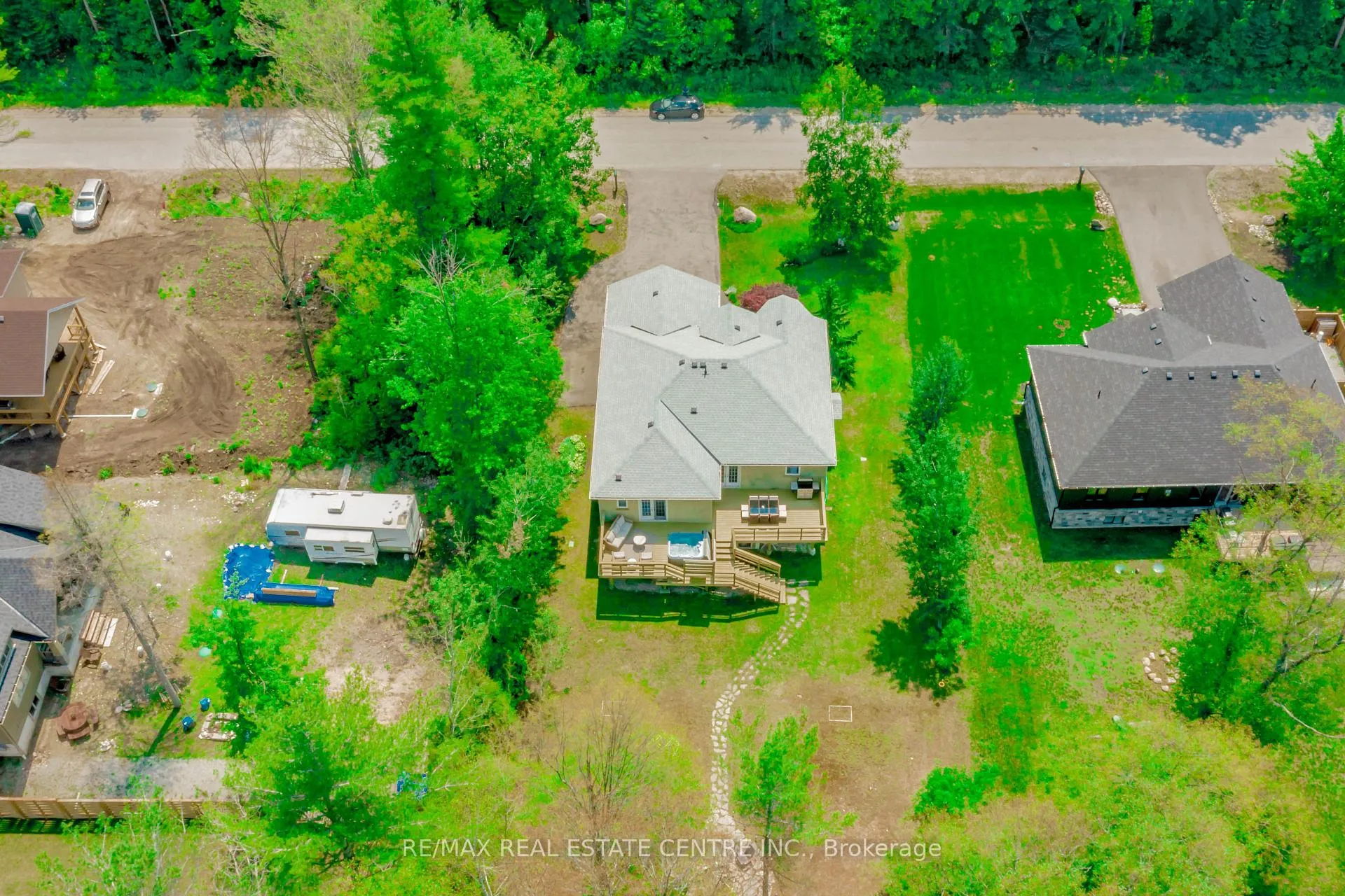 Photo 36 of 1102 Siesta Drive, Tiny, Rural Tiny — HOMEH