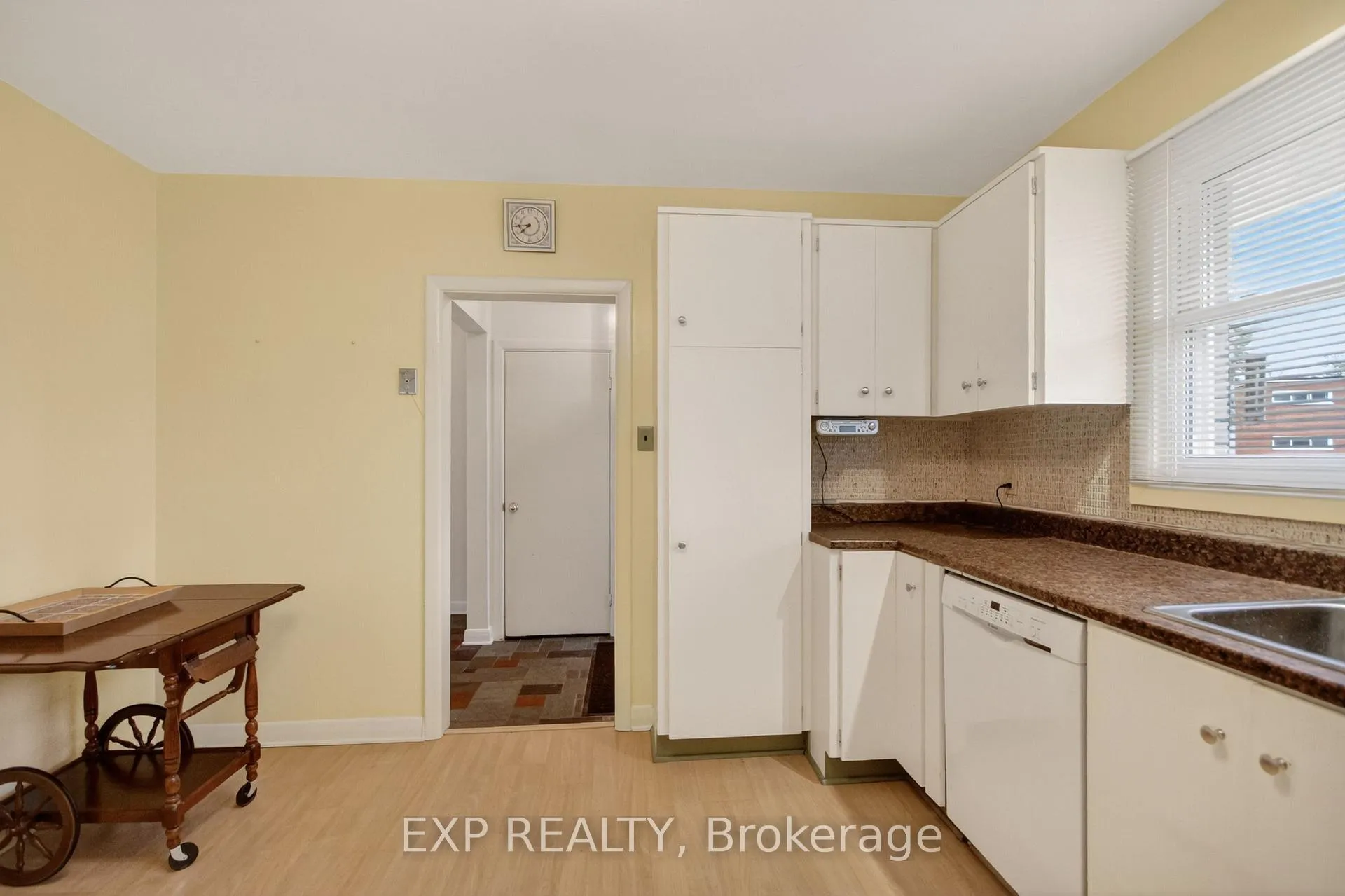 Photo 9 of 632 Chadburn Avenue, Ottawa, Riverview Park — HOMEH