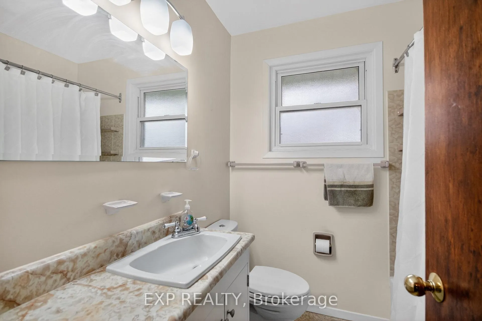 Photo 14 of 632 Chadburn Avenue, Ottawa, Riverview Park — HOMEH