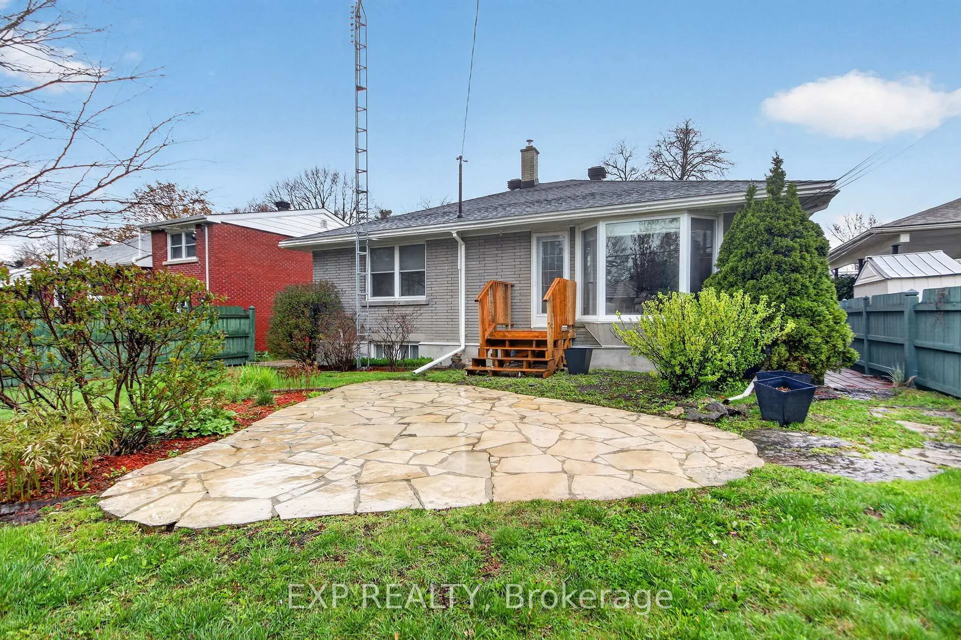 Photo 17 of 632 Chadburn Avenue, Ottawa, Riverview Park — HOMEH