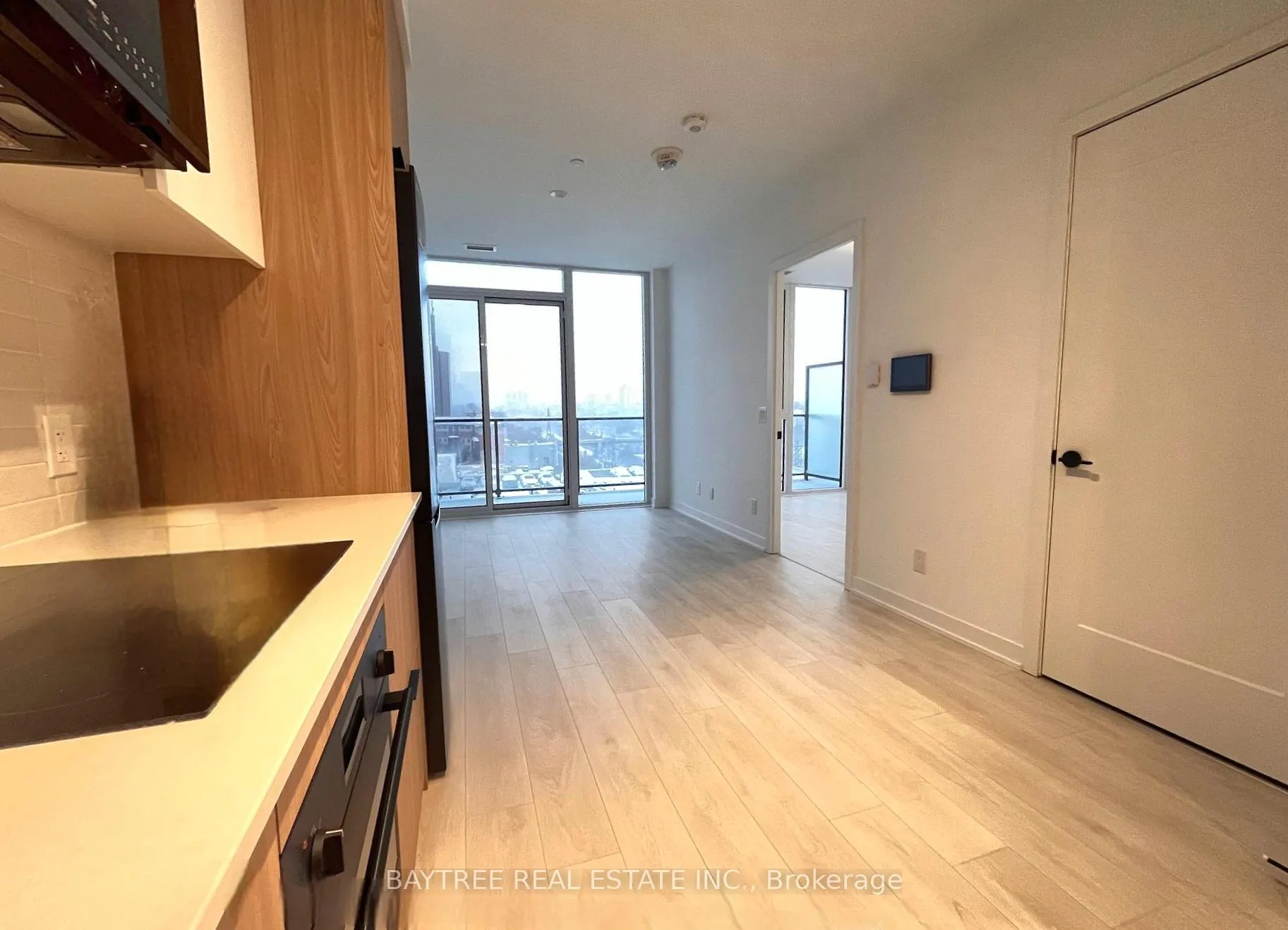 Photo 3 of Unit 926, 5 Defries Street, Toronto, Regent Park — HOMEH