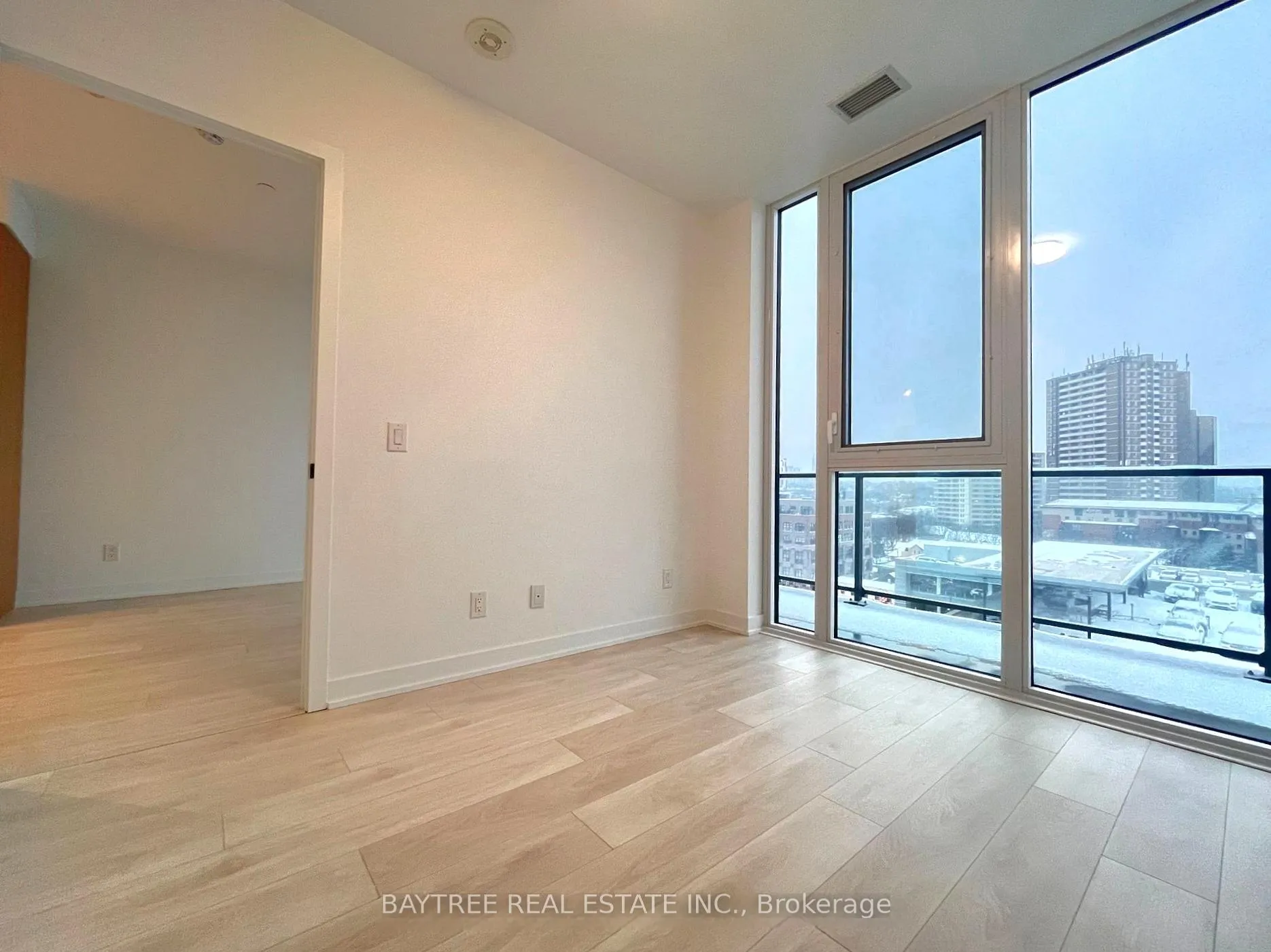 Photo 9 of Unit 926, 5 Defries Street, Toronto, Regent Park — HOMEH