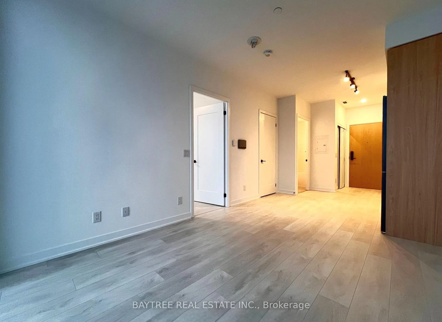 Photo 10 of Unit 926, 5 Defries Street, Toronto, Regent Park — HOMEH