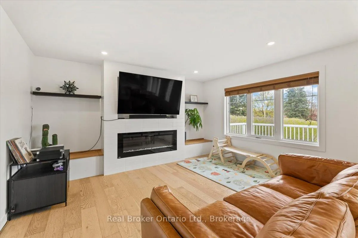 Photo 9 of 1050 9 Highway, South Bruce — HOMEH