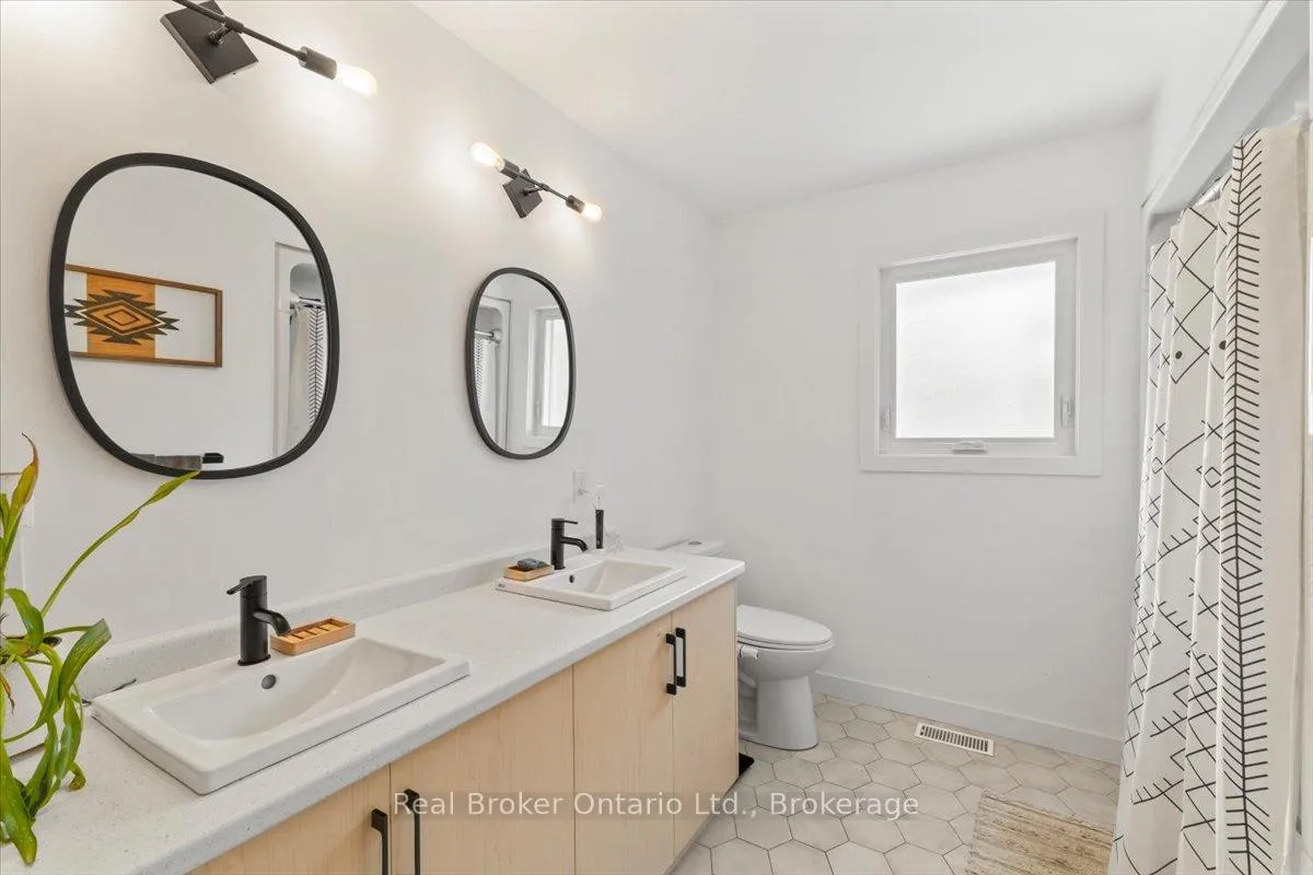 Photo 11 of 1050 9 Highway, South Bruce — HOMEH