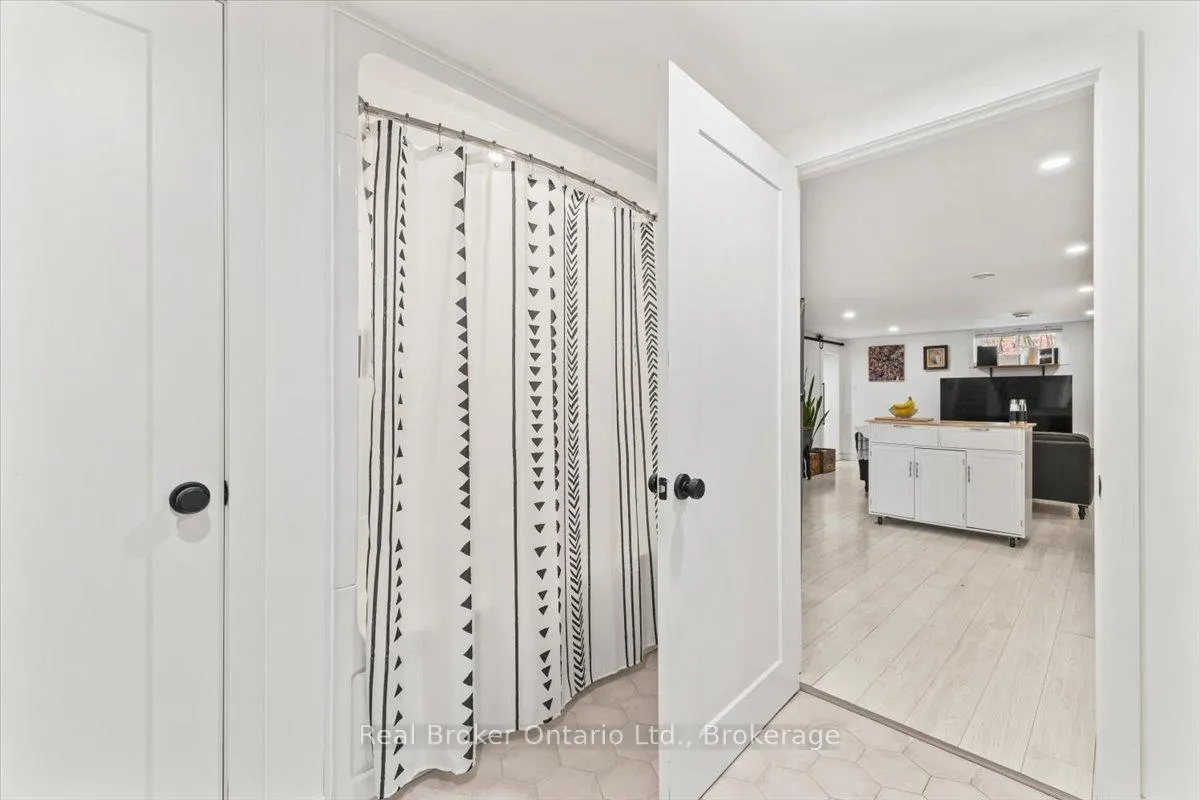 Photo 19 of 1050 9 Highway, South Bruce — HOMEH