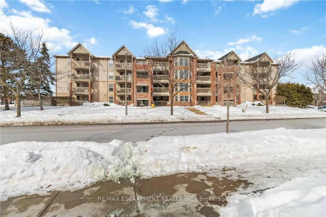 Photo 2 of Unit 110, 4015 Kilmer Drive, Burlington, Tansley — HOMEH