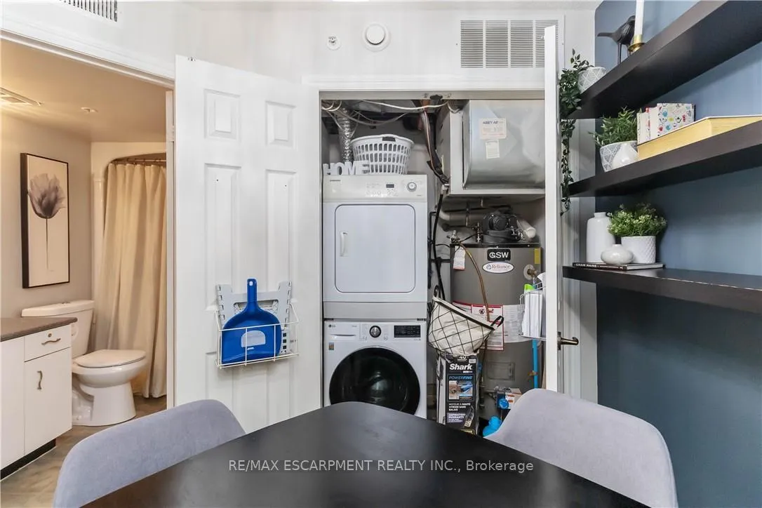 Photo 15 of Unit 110, 4015 Kilmer Drive, Burlington, Tansley — HOMEH
