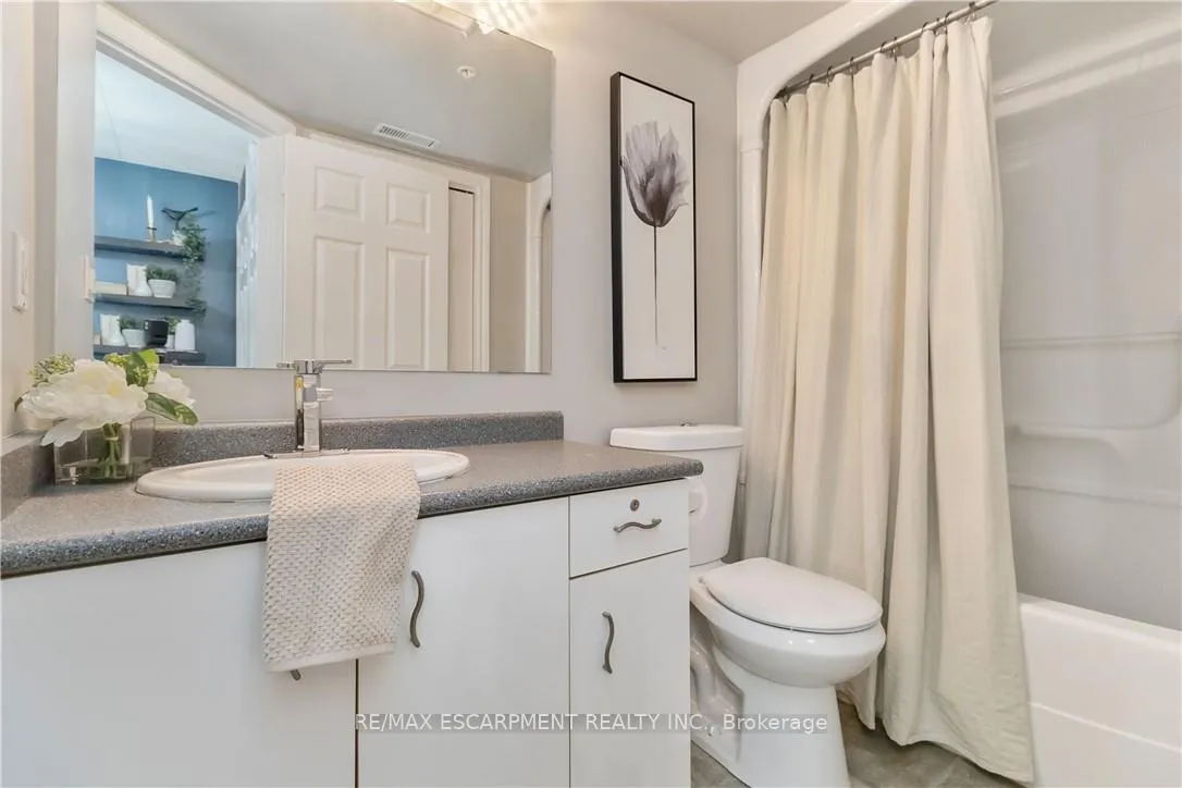 Photo 19 of Unit 110, 4015 Kilmer Drive, Burlington, Tansley — HOMEH