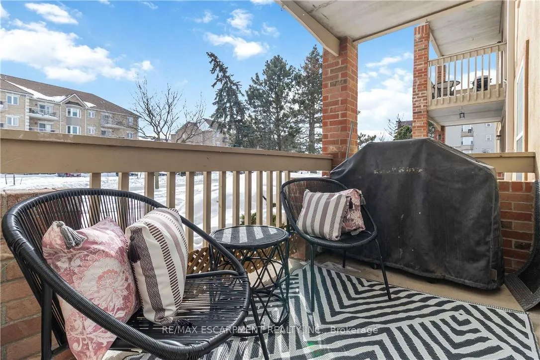 Photo 26 of Unit 110, 4015 Kilmer Drive, Burlington, Tansley — HOMEH