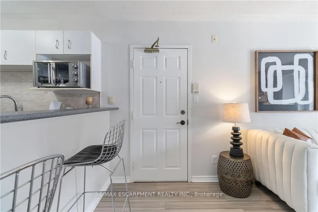 Photo 28 of Unit 110, 4015 Kilmer Drive, Burlington, Tansley — HOMEH