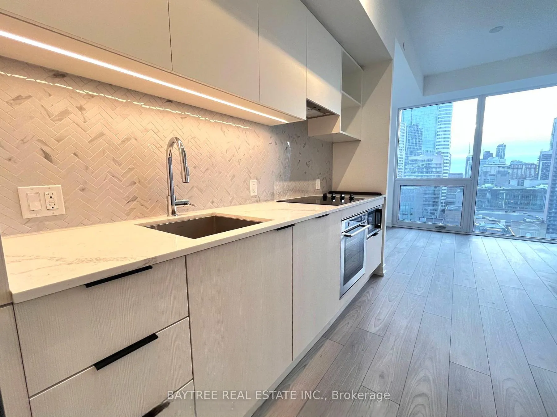 Front of Unit 2009, 82 Dalhousie Street