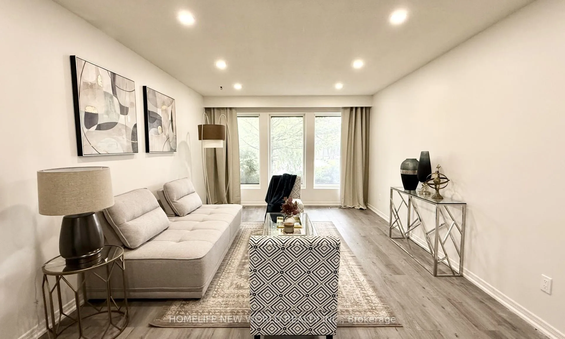 Photo 4 of 93 Willowbrook Road, Markham, Aileen-Willowbrook — HOMEH