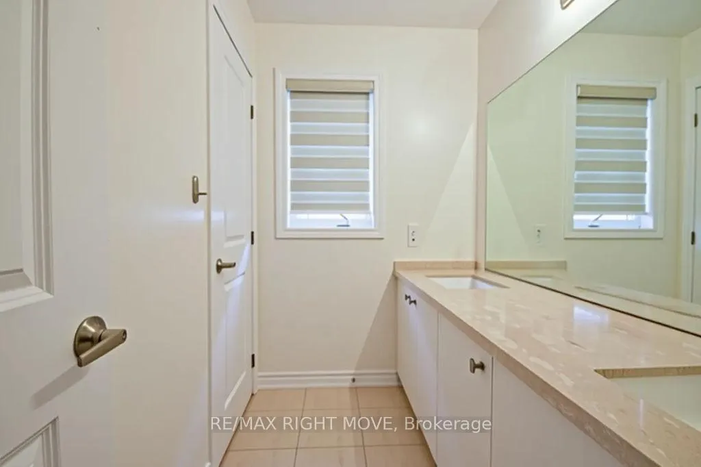 Photo 18 of 90 Atlantis Drive, Orillia — HOMEH