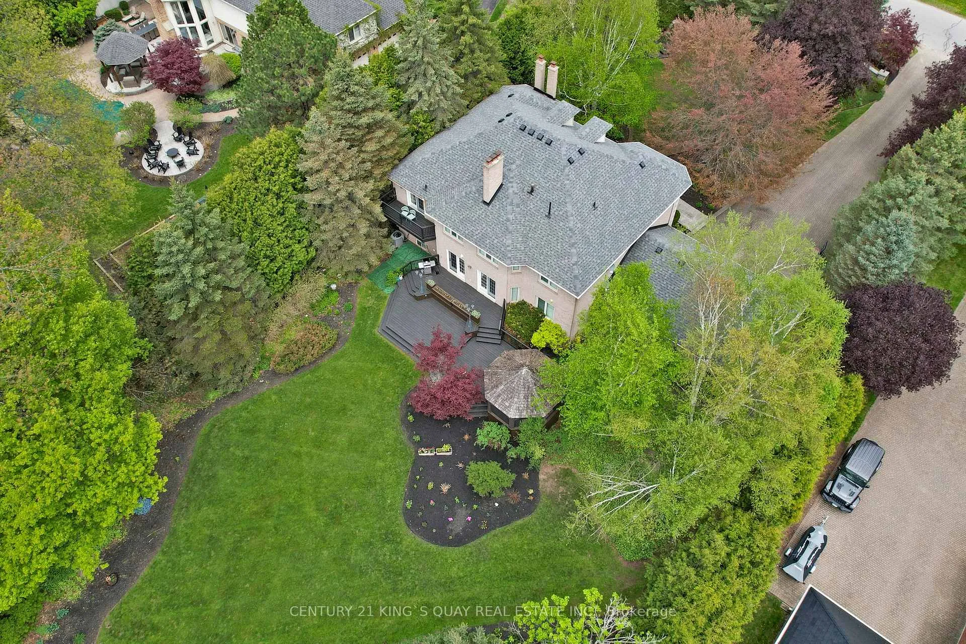 Photo 2 of 110 Crawford Crescent, Milton, Campbellville — HOMEH