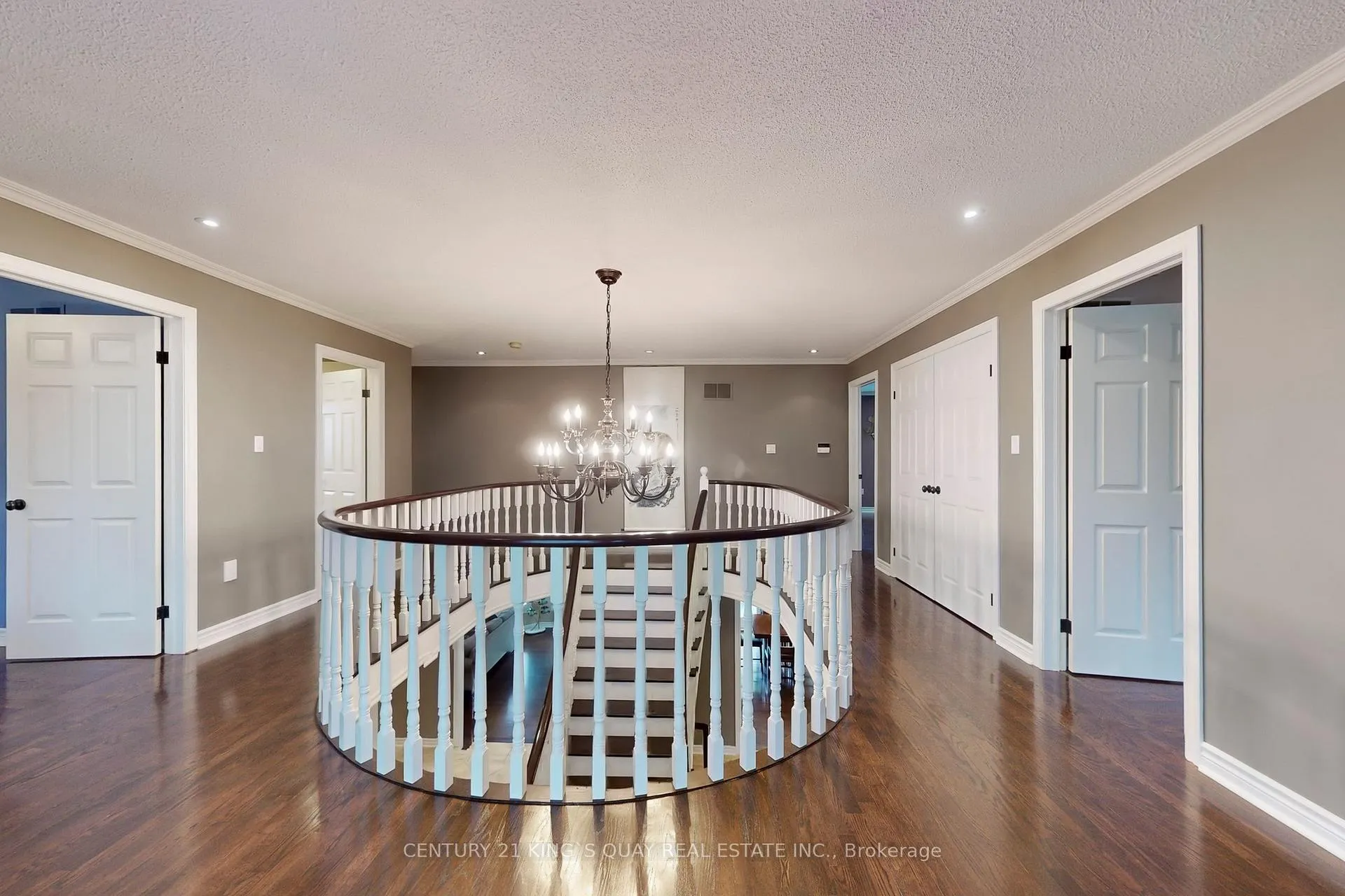 Photo 22 of 110 Crawford Crescent, Milton, Campbellville — HOMEH