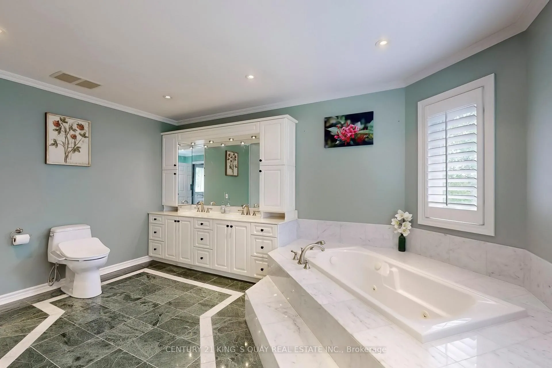Photo 25 of 110 Crawford Crescent, Milton, Campbellville — HOMEH