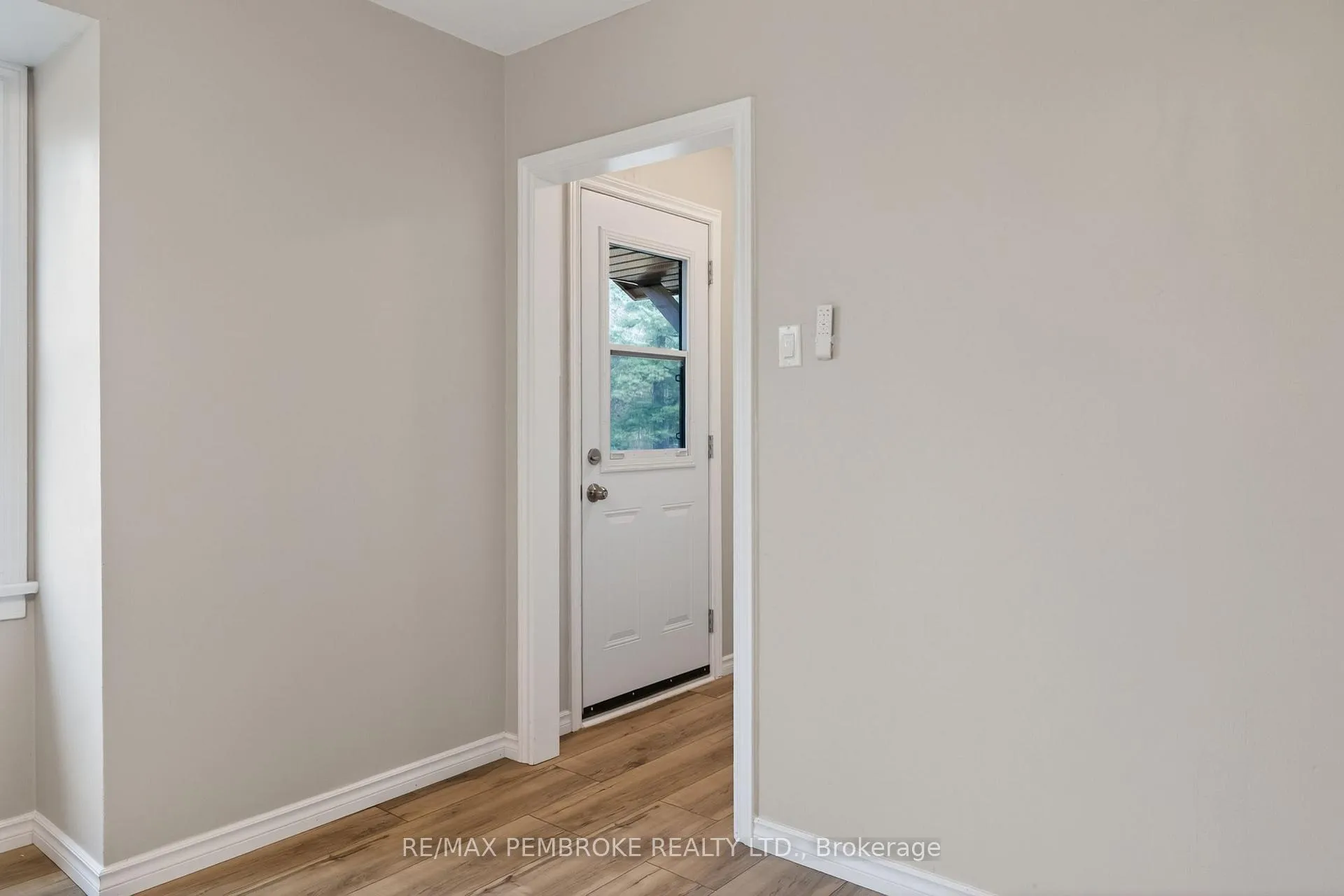 Photo 7 of 59 Rutherford Avenue, Deep River — HOMEH