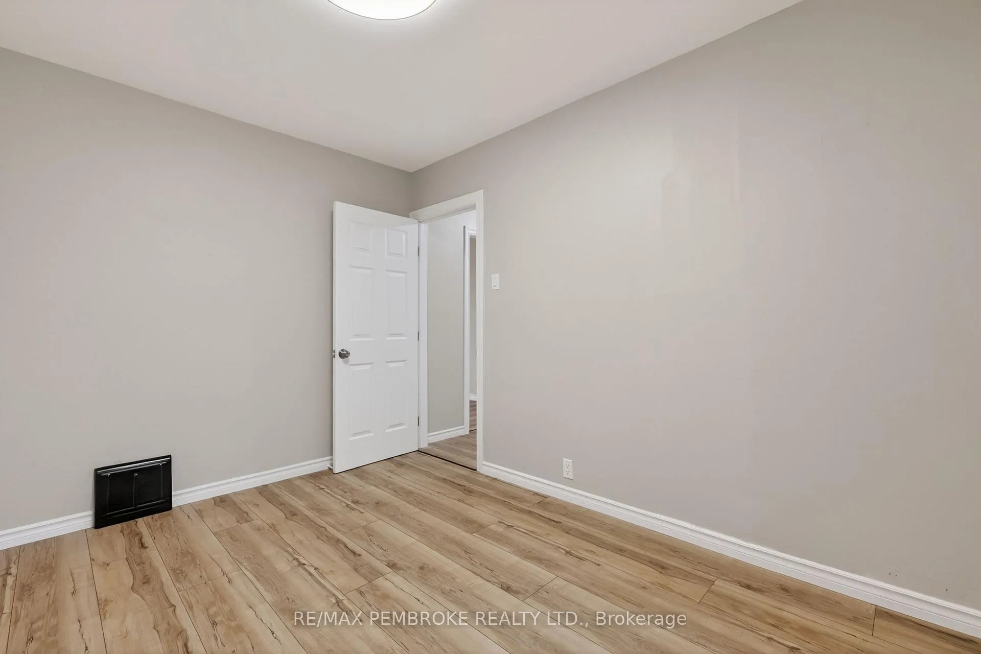Photo 13 of 59 Rutherford Avenue, Deep River — HOMEH