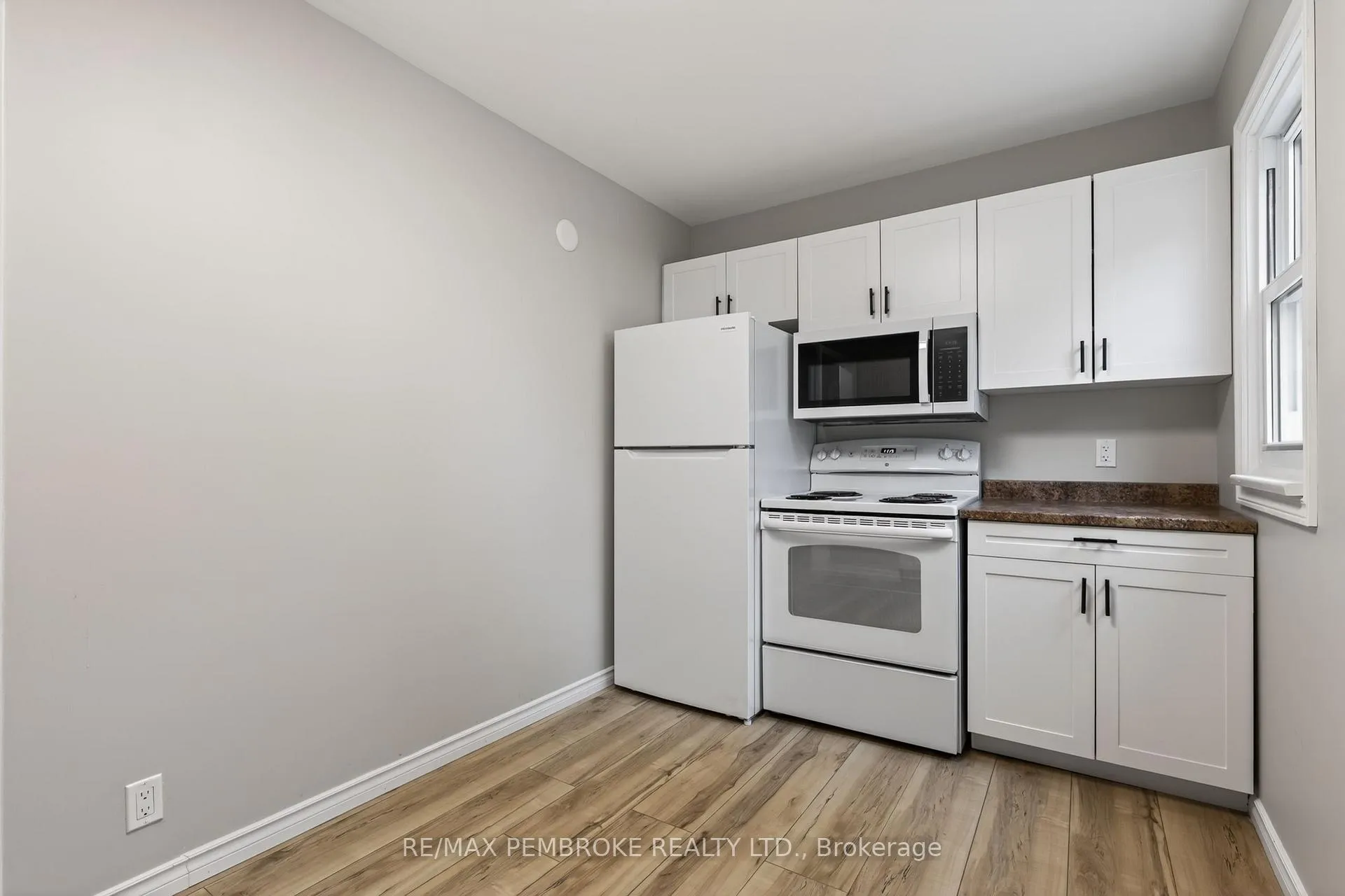 Photo 15 of 59 Rutherford Avenue, Deep River — HOMEH