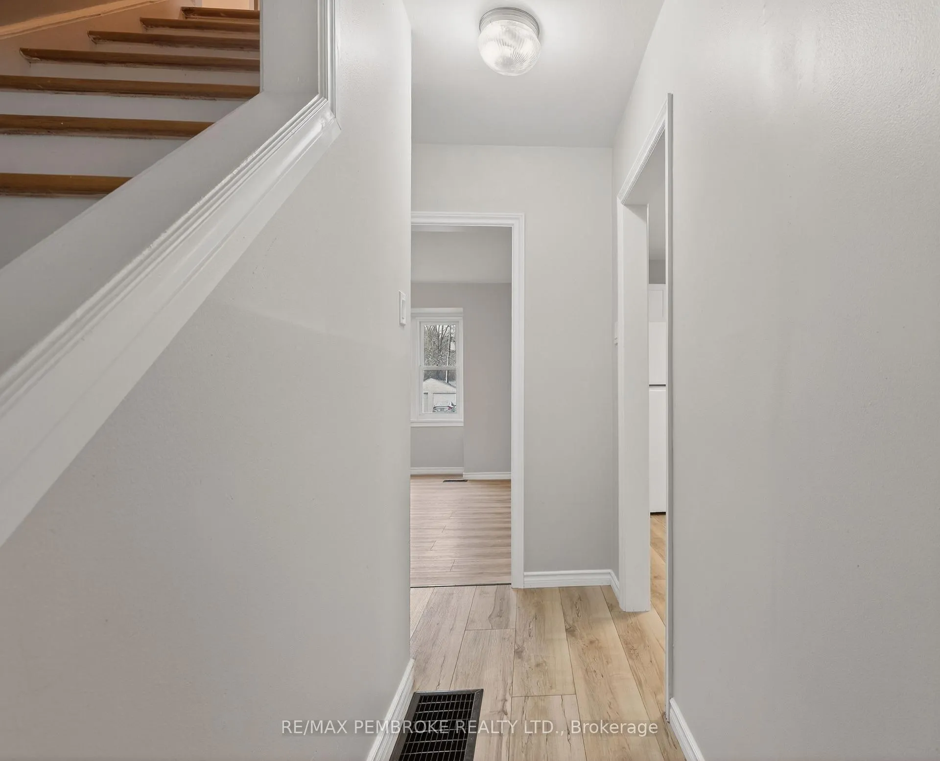 Photo 20 of 59 Rutherford Avenue, Deep River — HOMEH