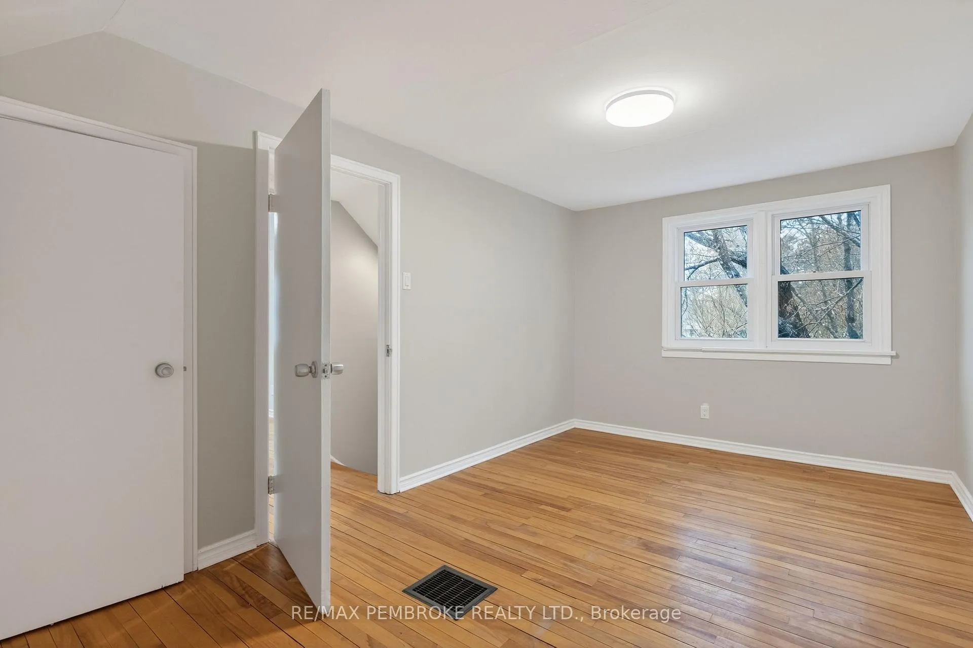Photo 27 of 59 Rutherford Avenue, Deep River — HOMEH