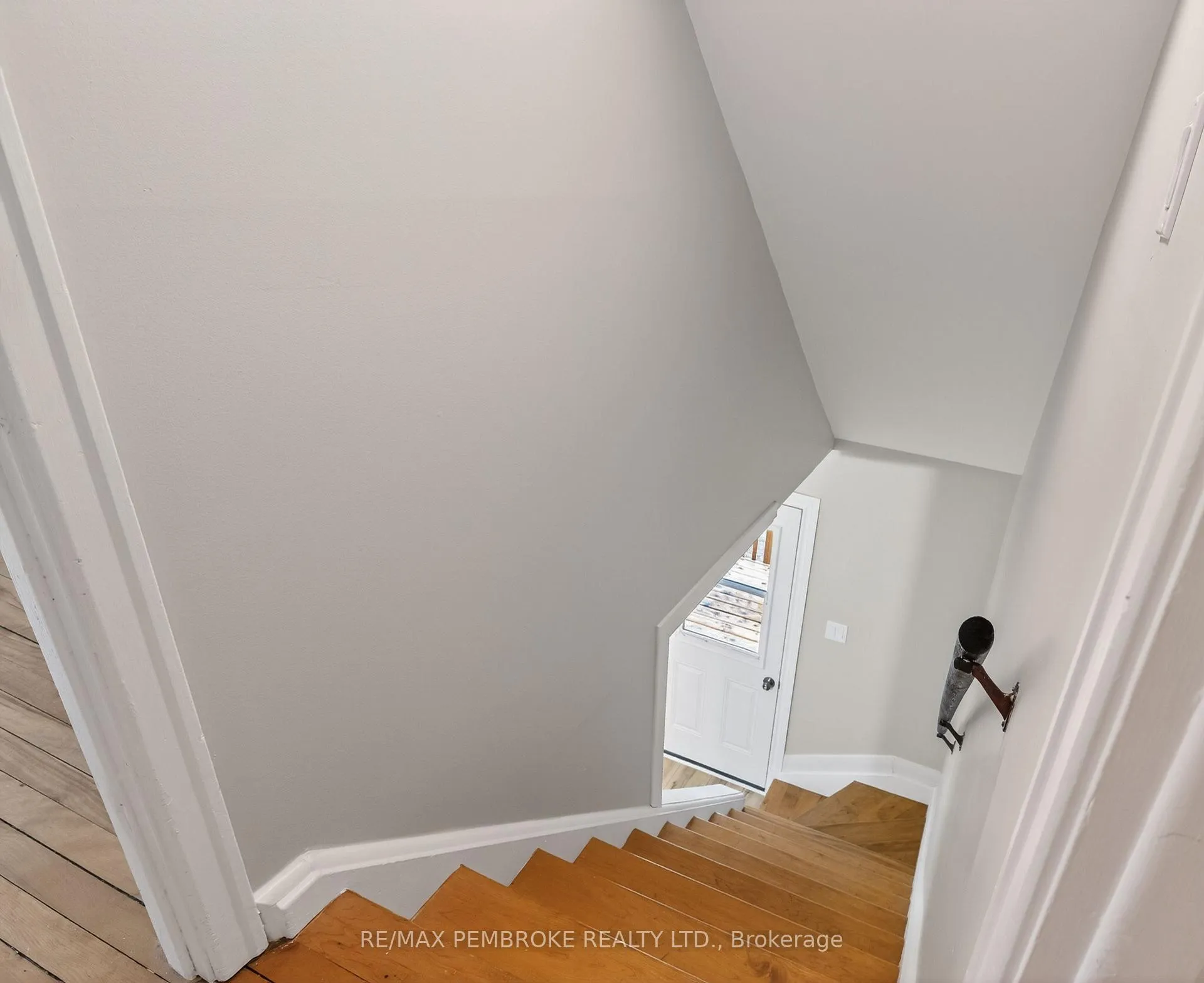 Photo 32 of 59 Rutherford Avenue, Deep River — HOMEH
