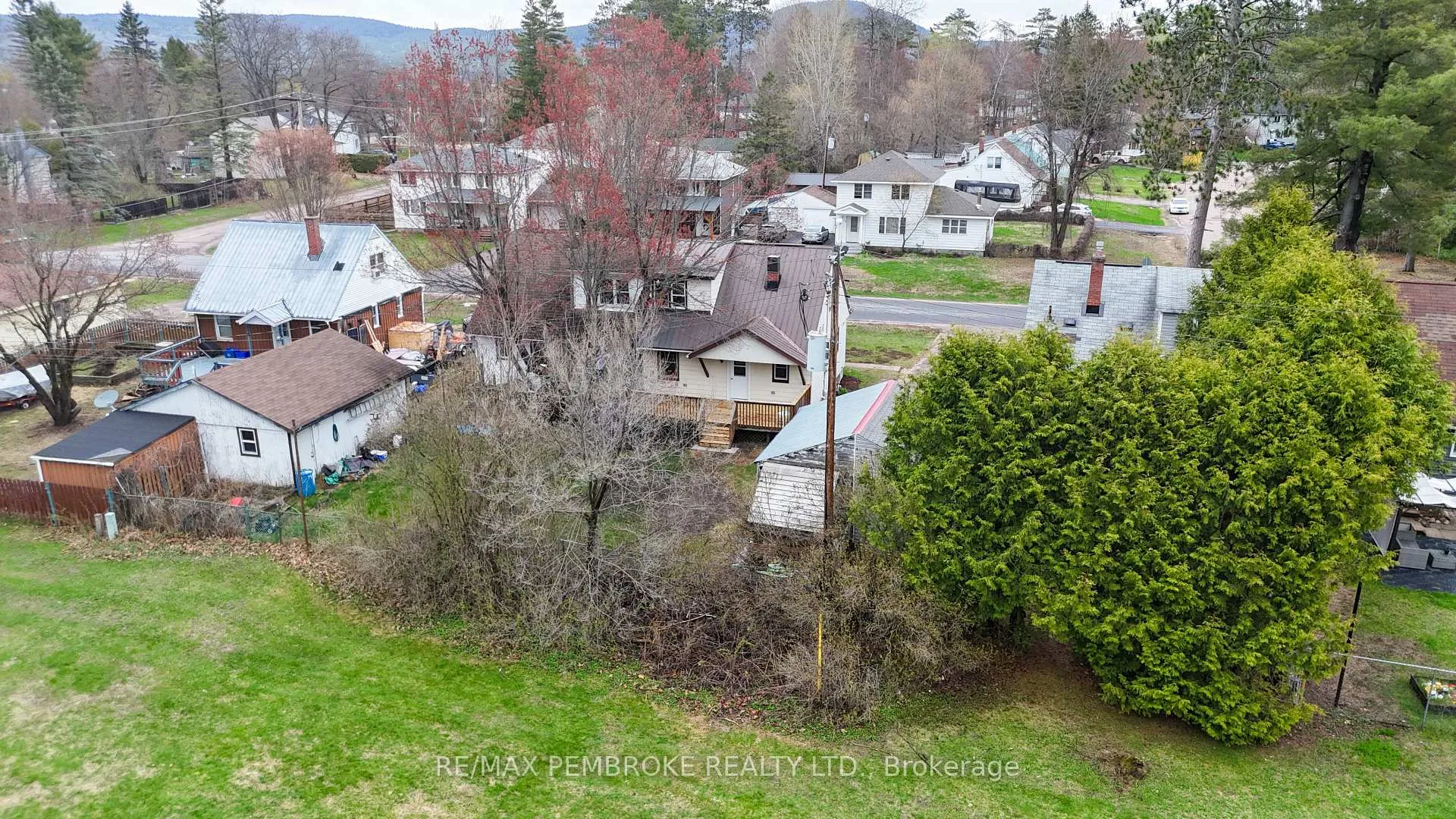 Photo 43 of 59 Rutherford Avenue, Deep River — HOMEH