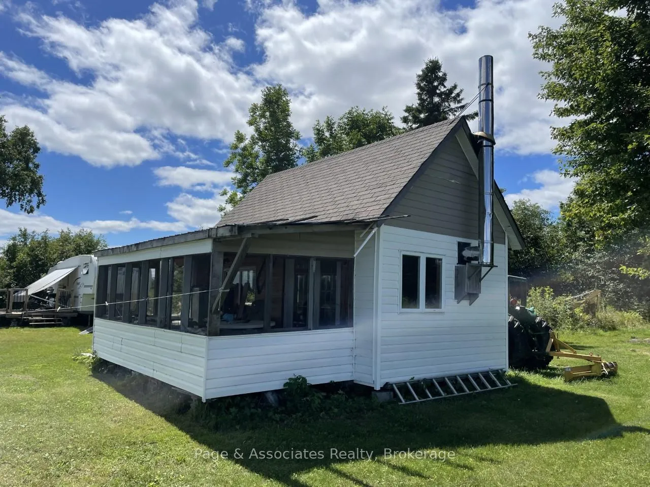 Photo 3 of 44 De L'Etang Road, West Nipissing, Sturgeon Falls — HOMEH