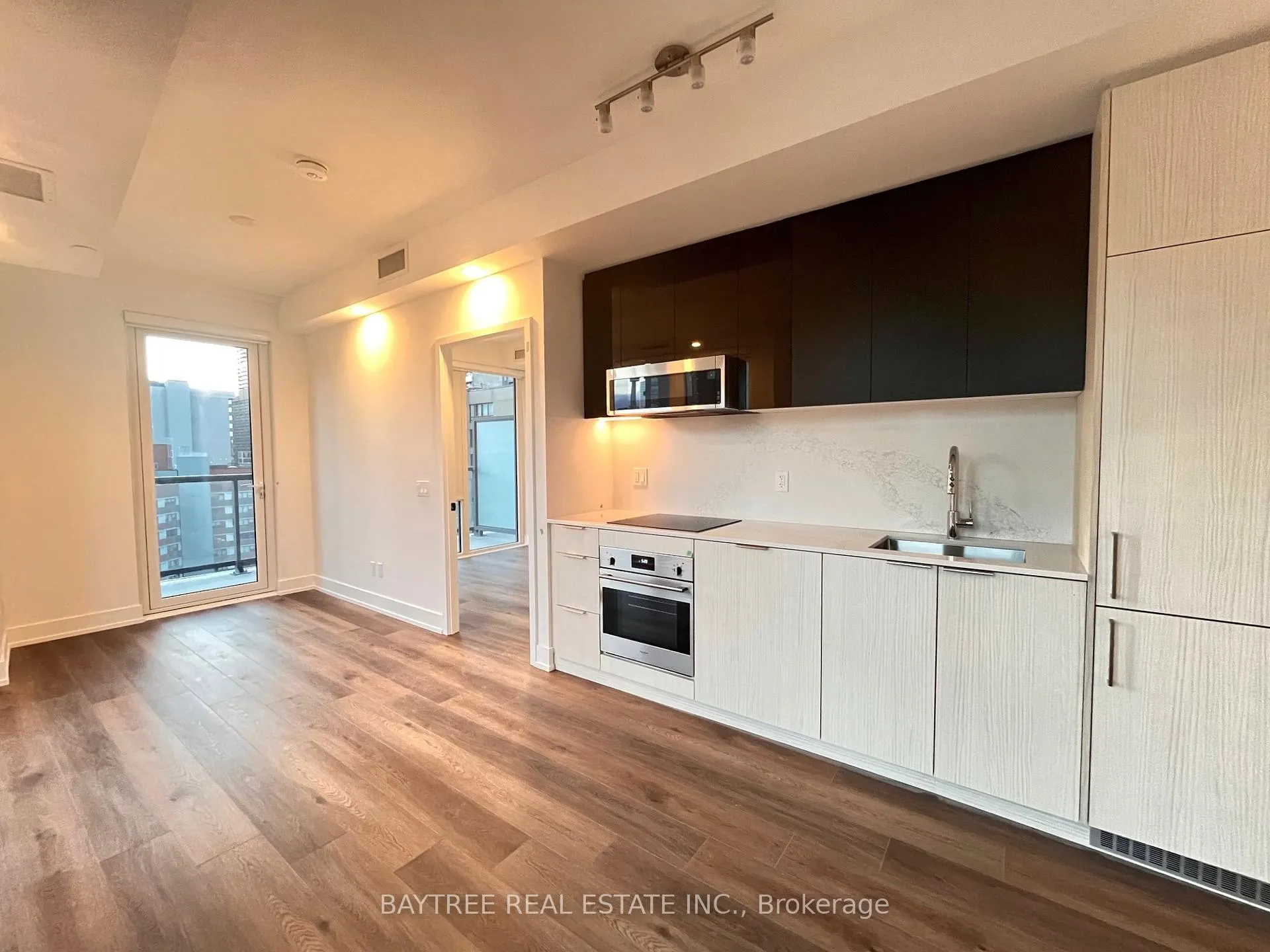 Photo 2 of Unit 1303, 308 Jarvis Street, Toronto, Church-Yonge Corridor — HOMEH