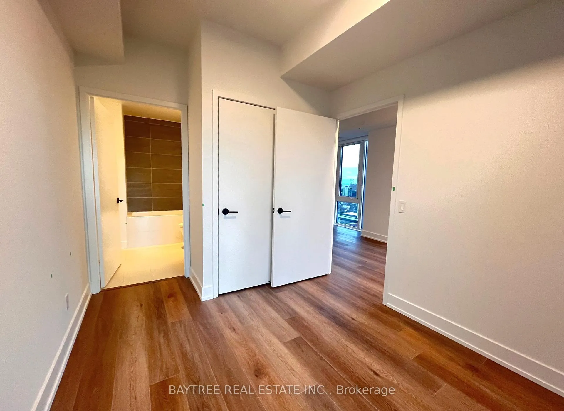 Photo 4 of Unit 1303, 308 Jarvis Street, Toronto, Church-Yonge Corridor — HOMEH