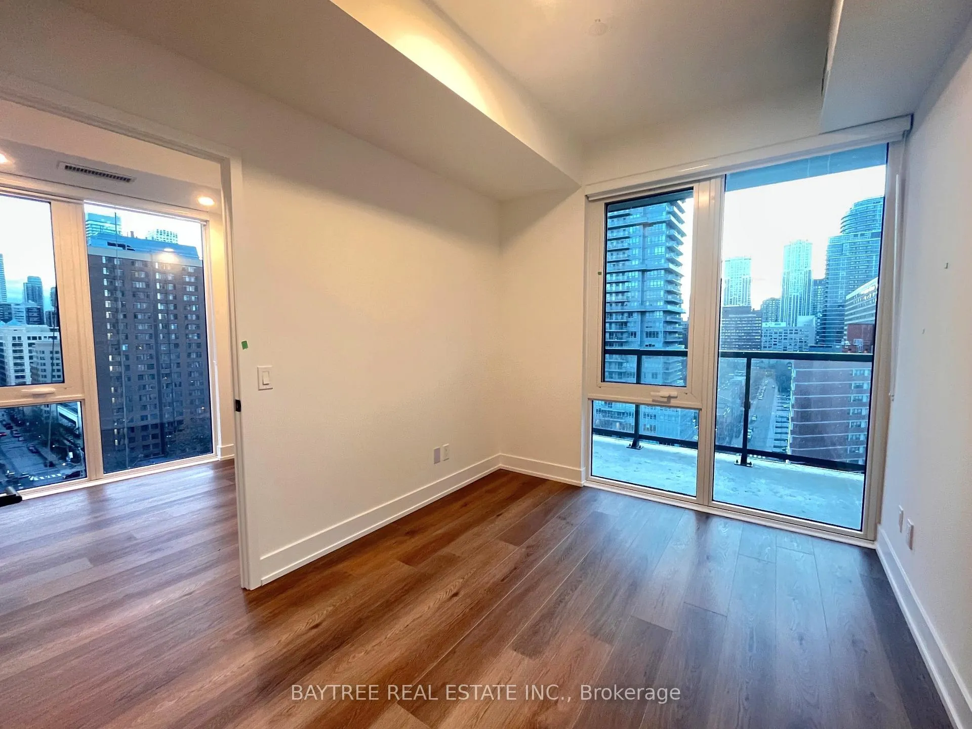 Photo 6 of Unit 1303, 308 Jarvis Street, Toronto, Church-Yonge Corridor — HOMEH