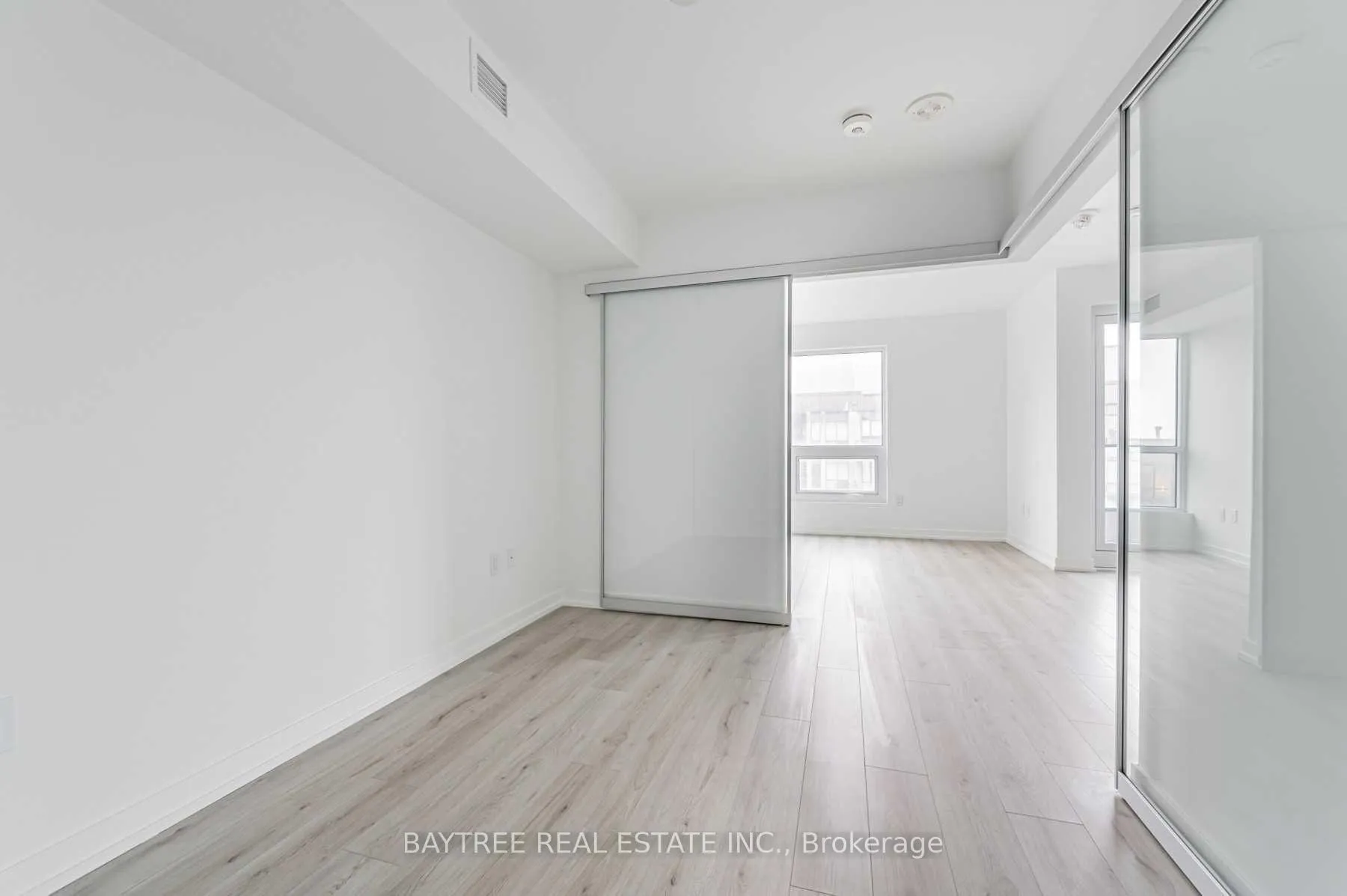 Photo 5 of Unit 2707, 395 Bloor Street E, Toronto, Cabbagetown-South St. James Town — HOMEH